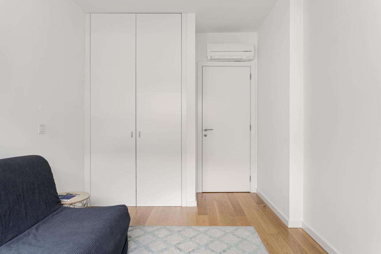 Modern 3br With Terrace In Benfica By Host For Us