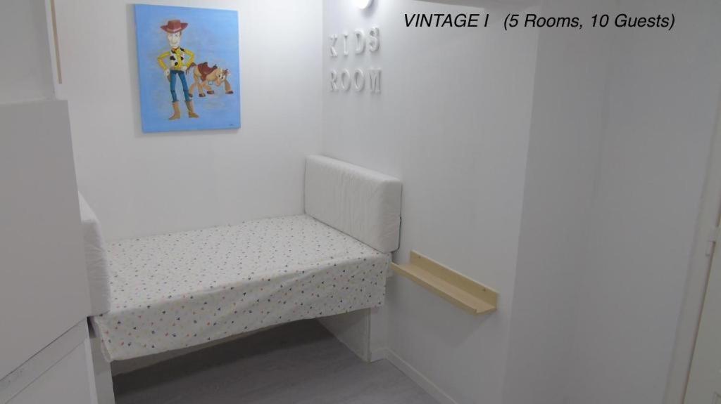 Alfama Vintage 1 Guests - Alfama Vintage 2 Five Guests - Alfama Vintage 3 Three Guests Lisbon