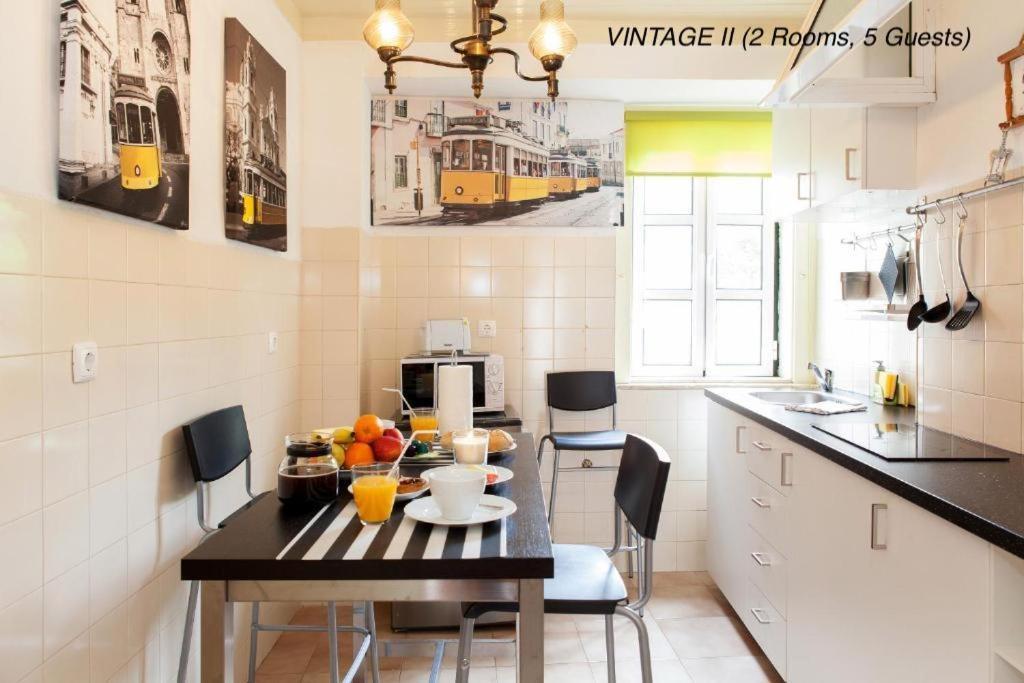 Alfama Vintage 1 Guests - Alfama Vintage 2 Five Guests - Alfama Vintage 3 Three Guests Apartment