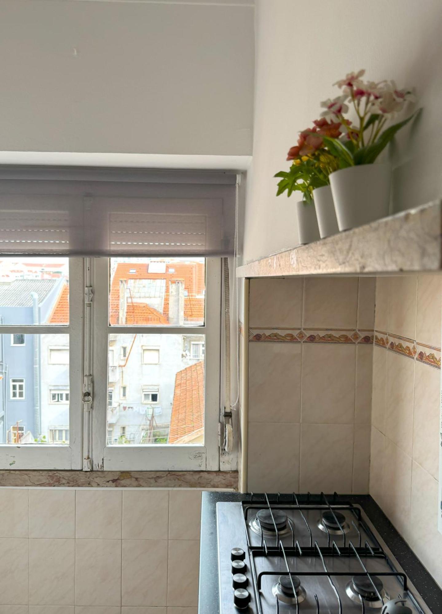 Casas Da Eva - Campolide Quarto em Acomodações Particulares