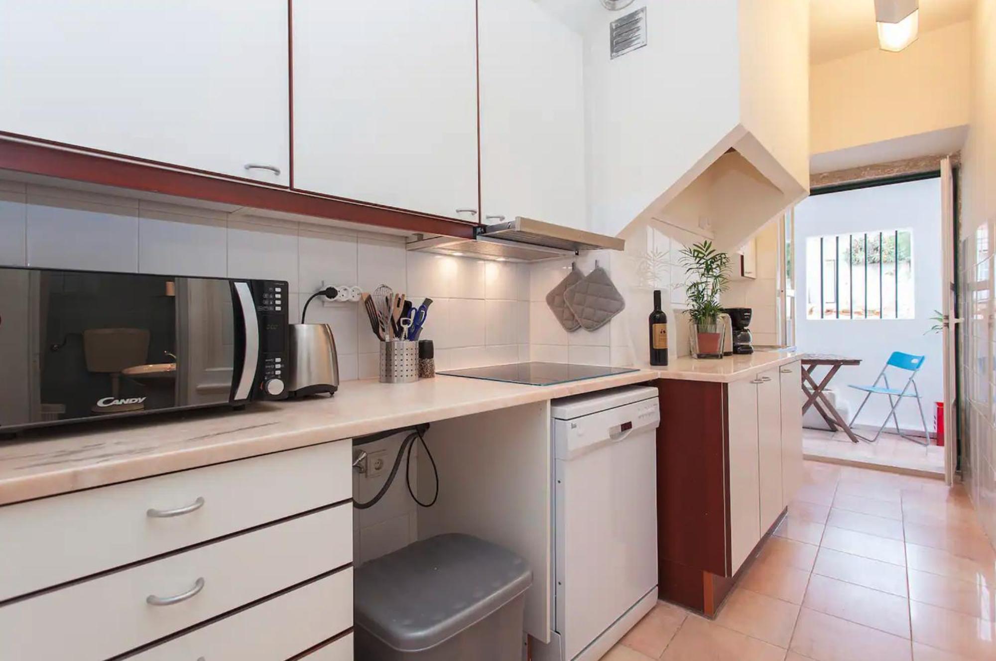 Apartment Whome Historical 2-bed Alfama Charm