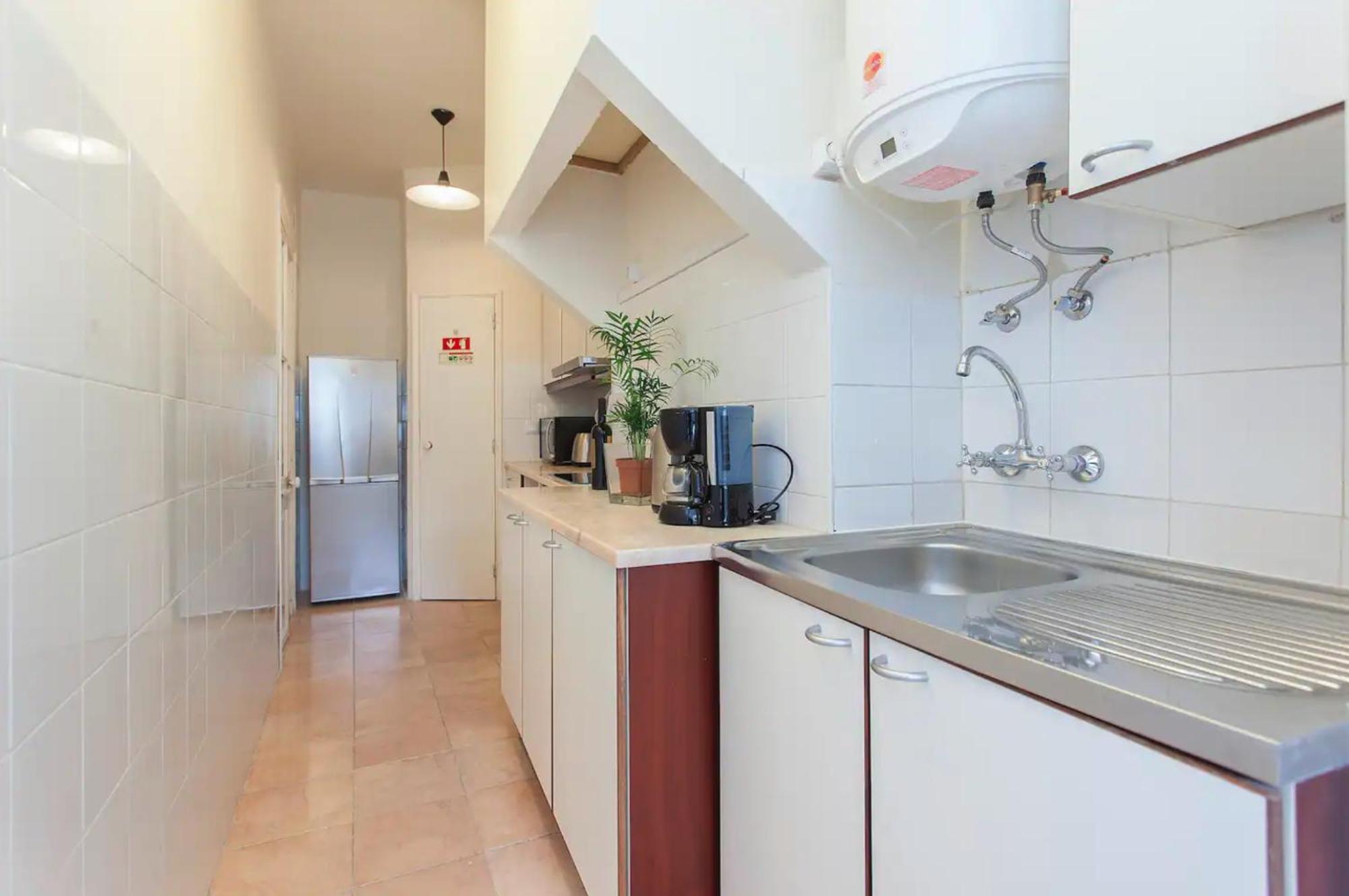 Whome Historical 2-bed Alfama Charm Apartment