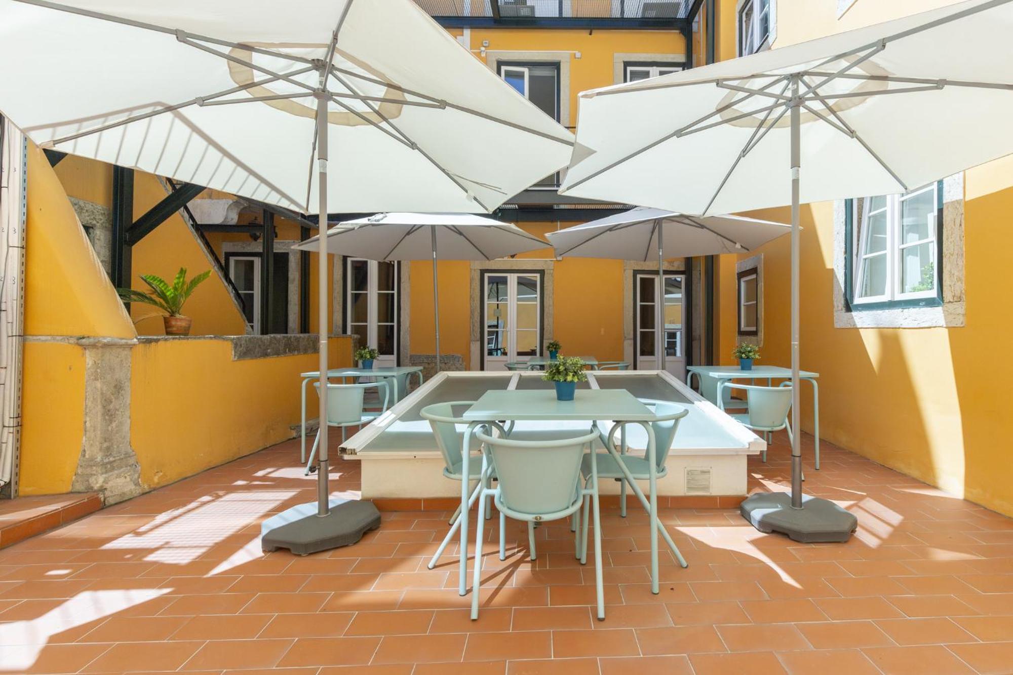 Metropolitan Living - Janelas Verdes * Lisbon