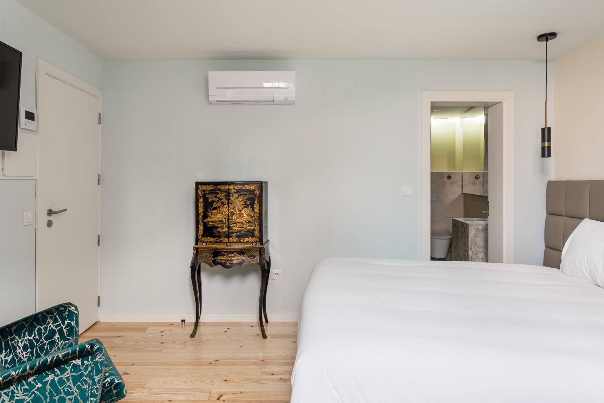 Joivy Flats Next To Rossio Square And Main Attractions *