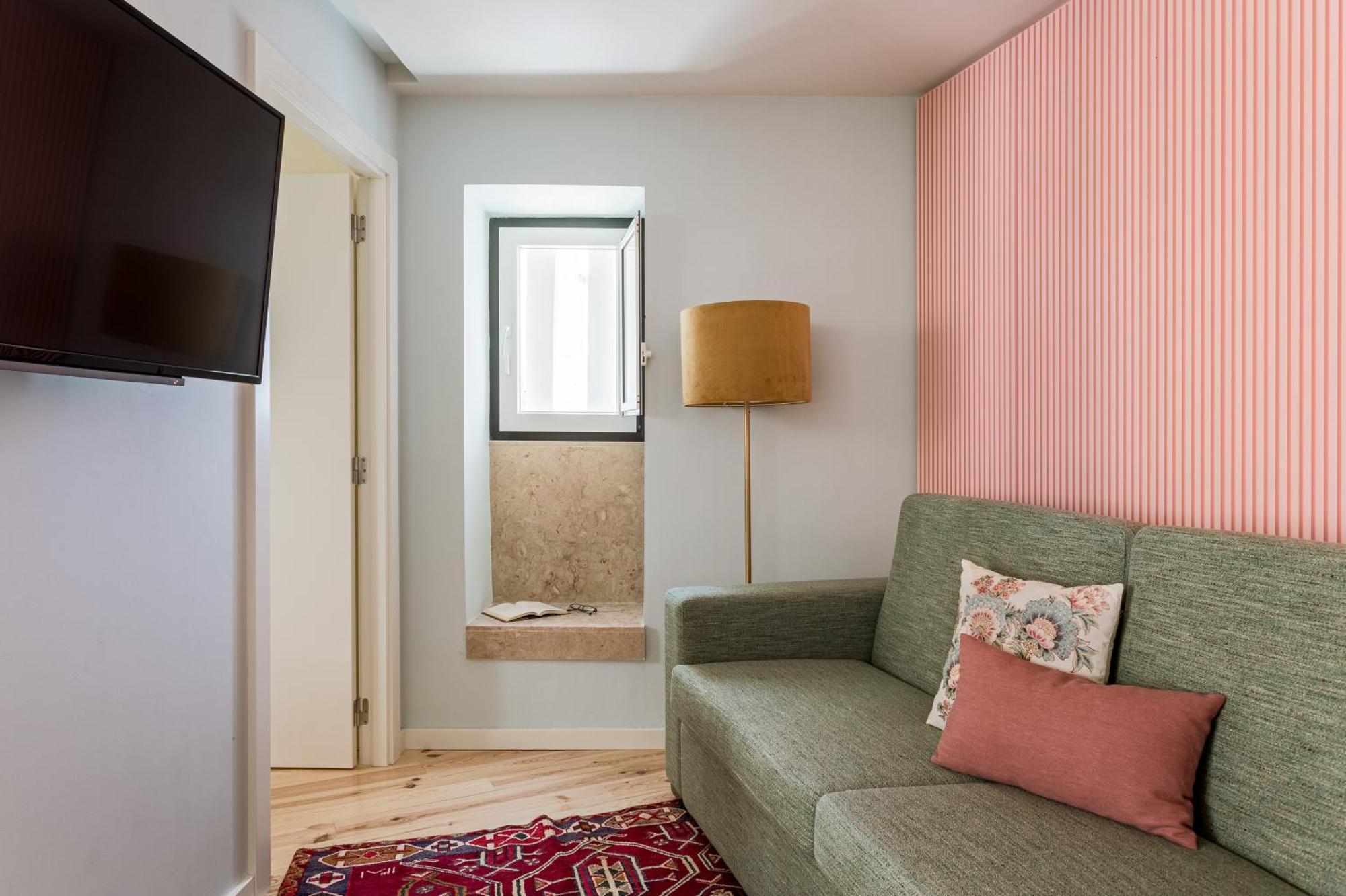 Apartment Joivy Flats Next To Rossio Square And Main Attractions Lisbon