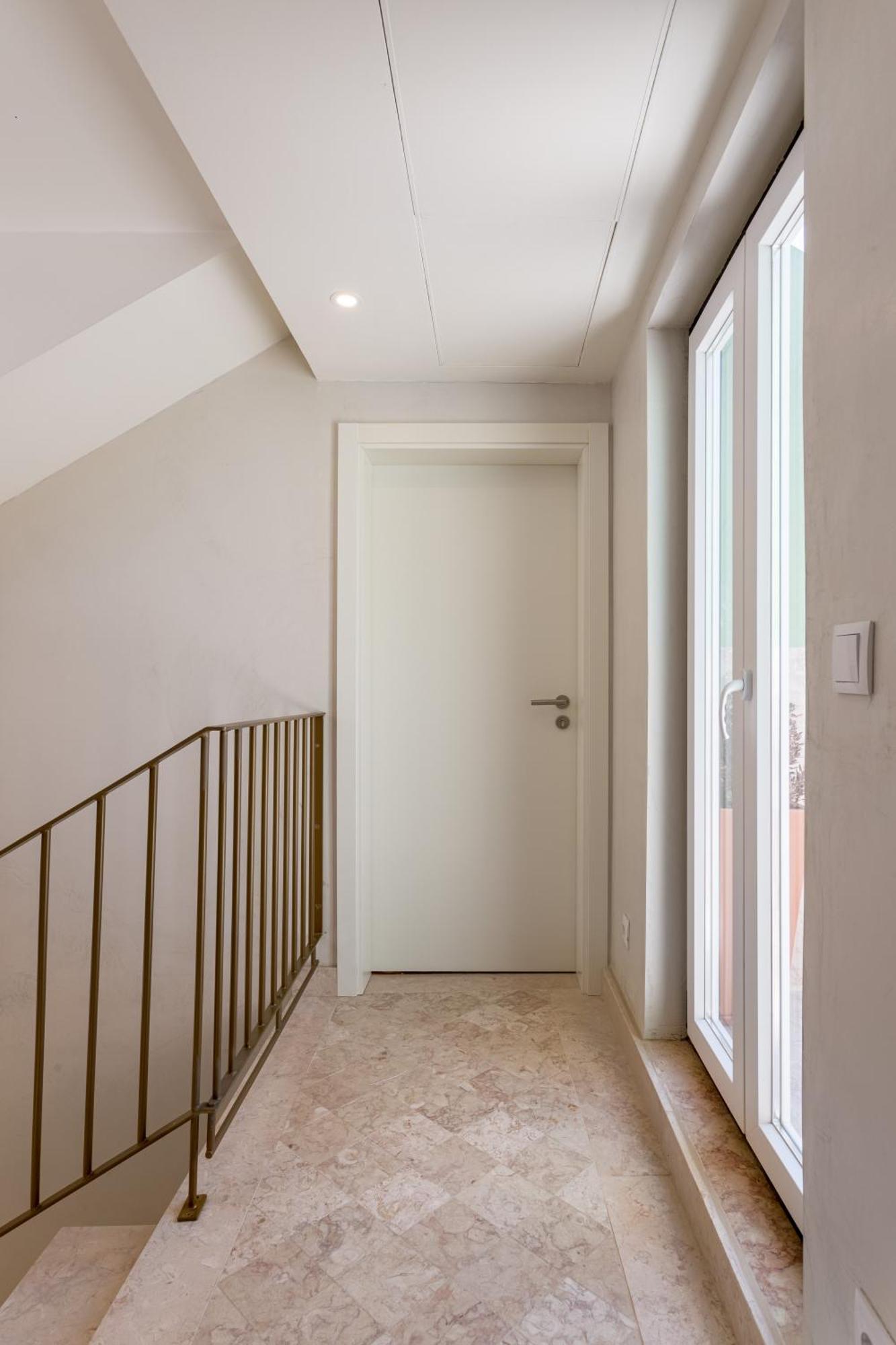 Joivy Flats Next To Rossio Square And Main Attractions Lisbon
