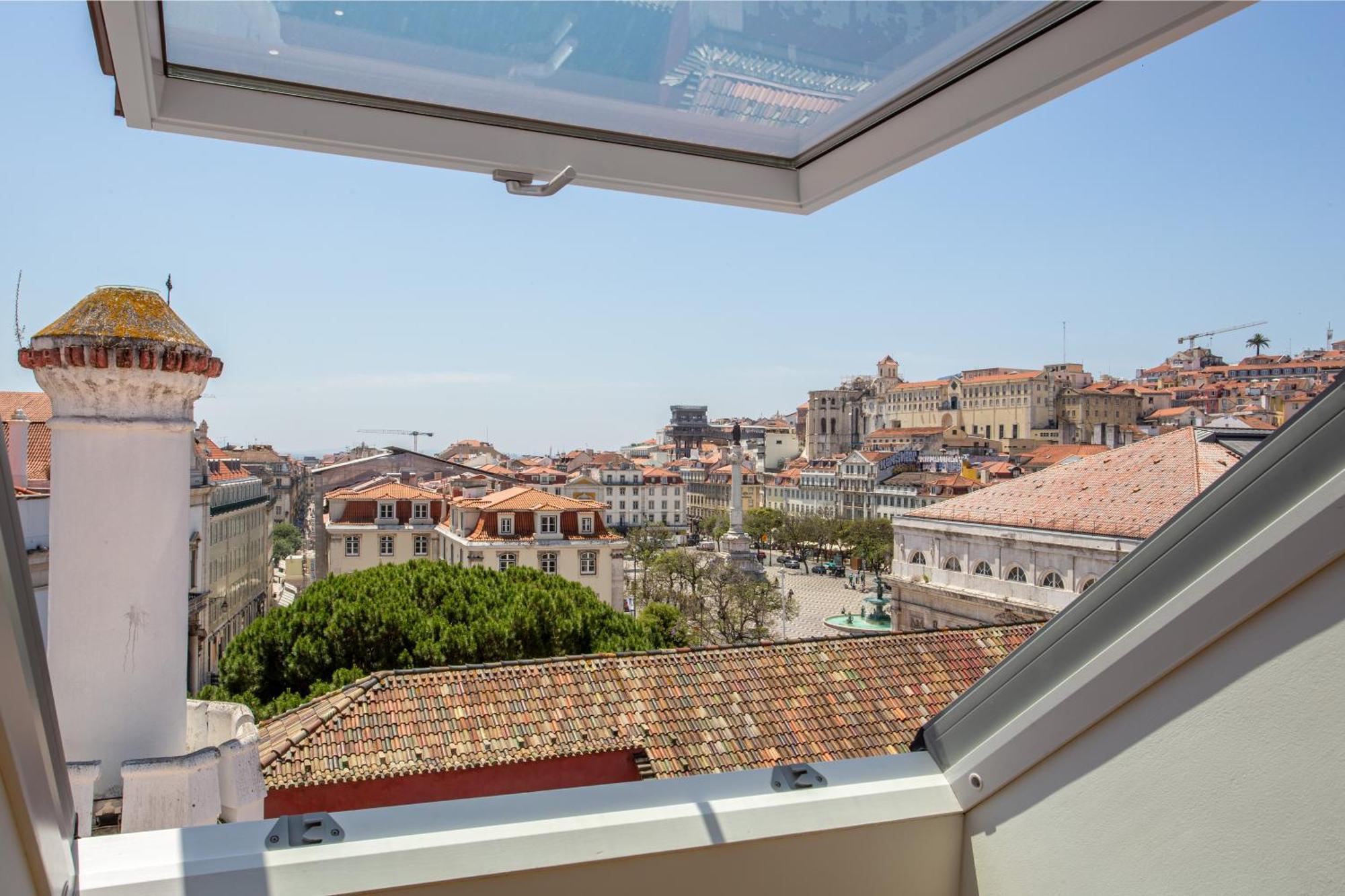 Joivy Flats Next To Rossio Square And Main Attractions Apartment