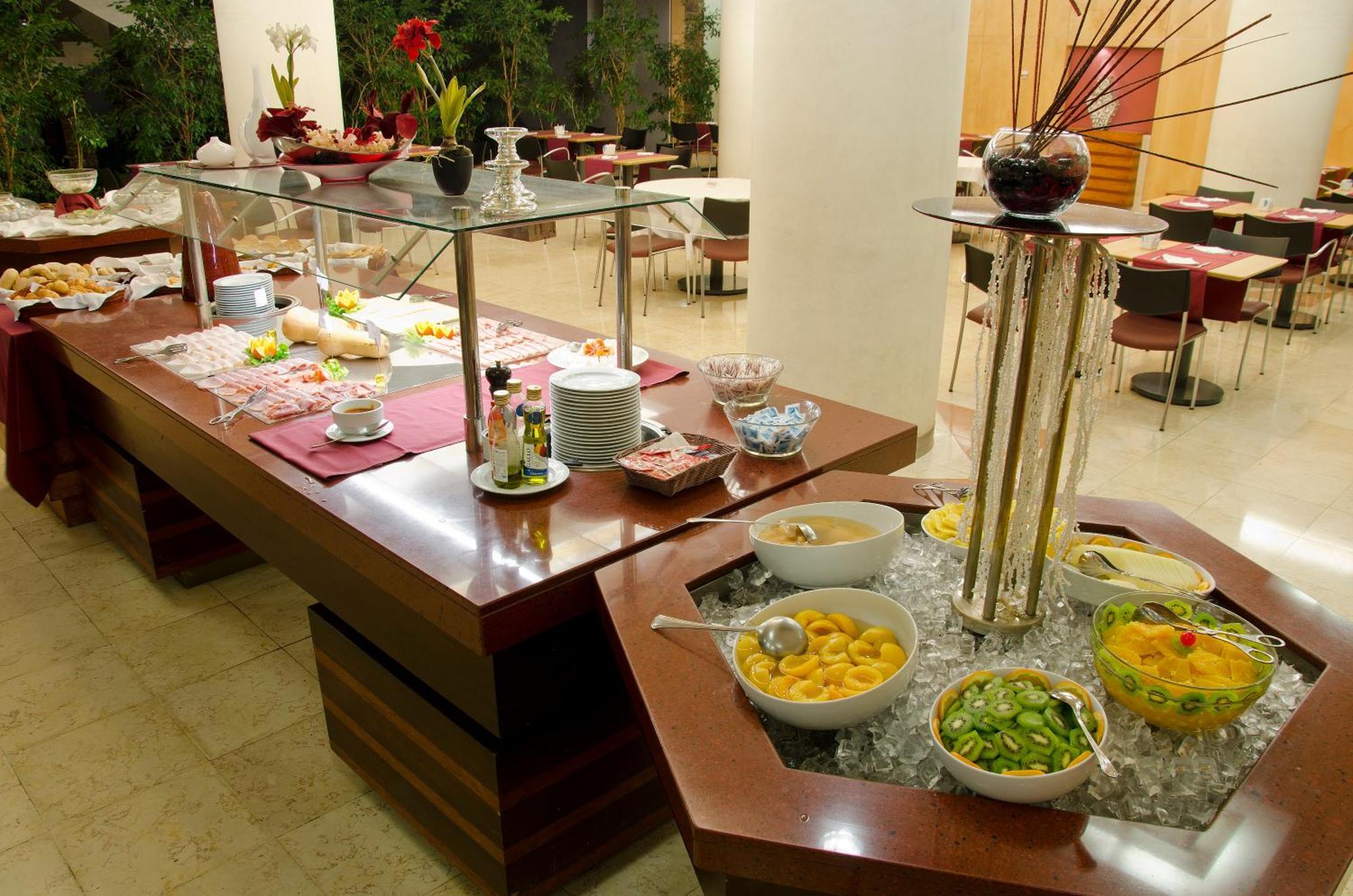 Vip Executive Entrecampos & Conference Hotel 4*