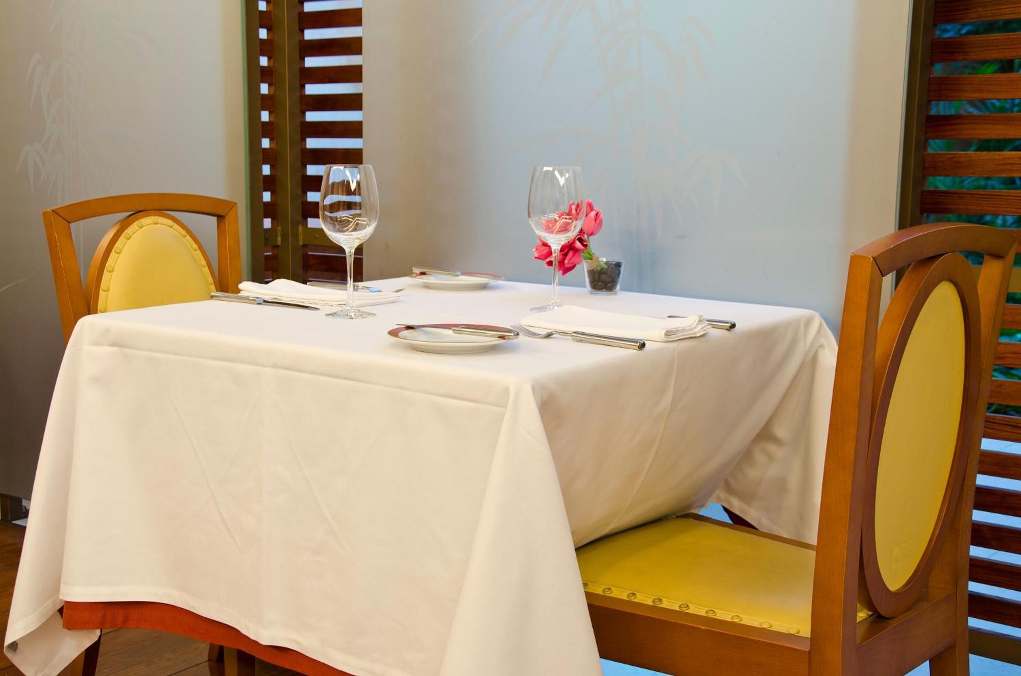 Vip Executive Entrecampos & Conference Hotel 4*
