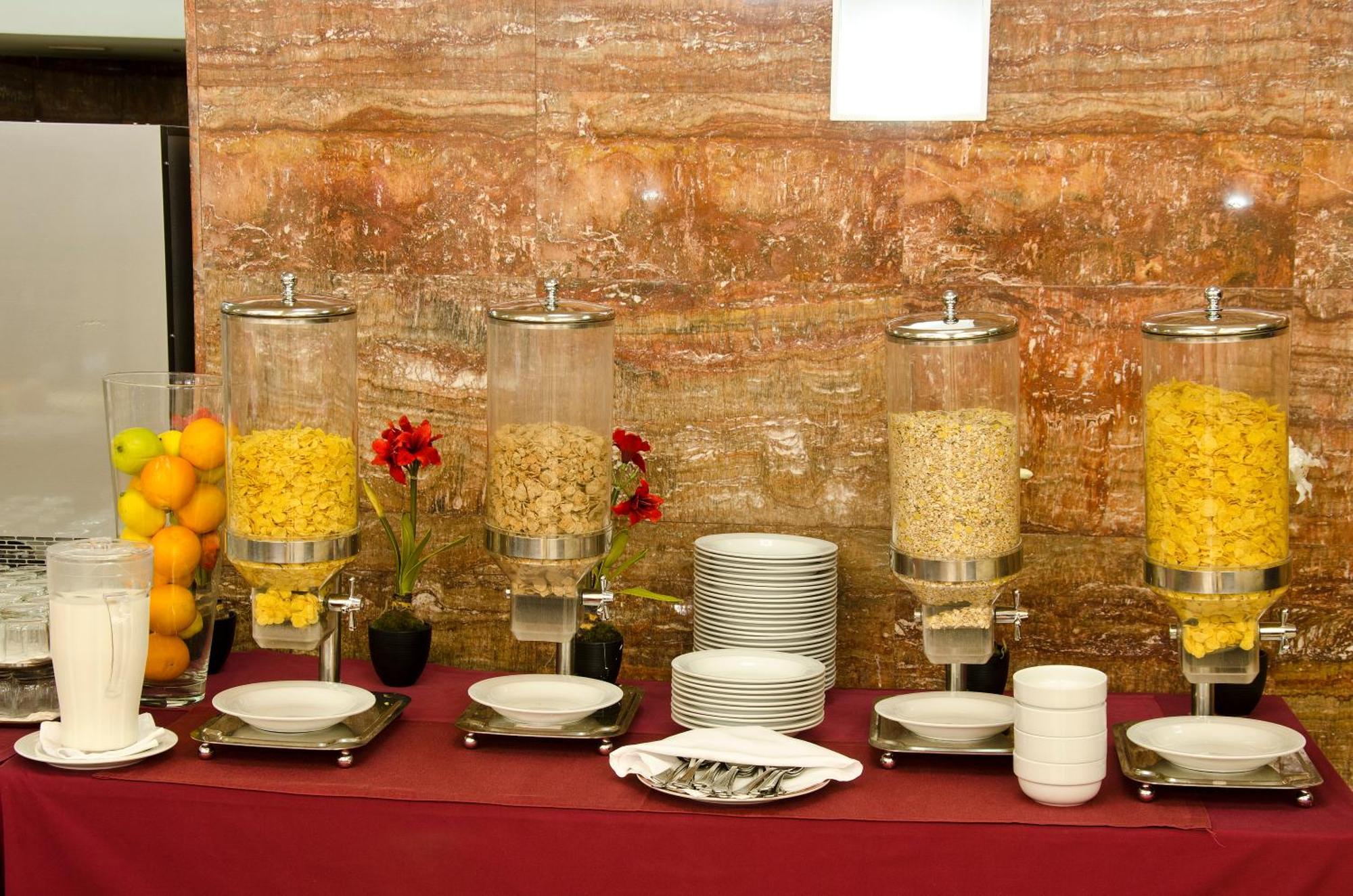 Vip Executive Entrecampos & Conference Hotel 4*