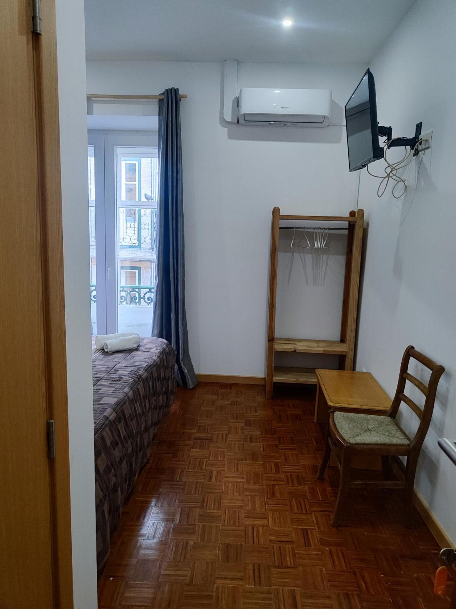Guest House Rooms In Bairro Alto Guest house Lisbon