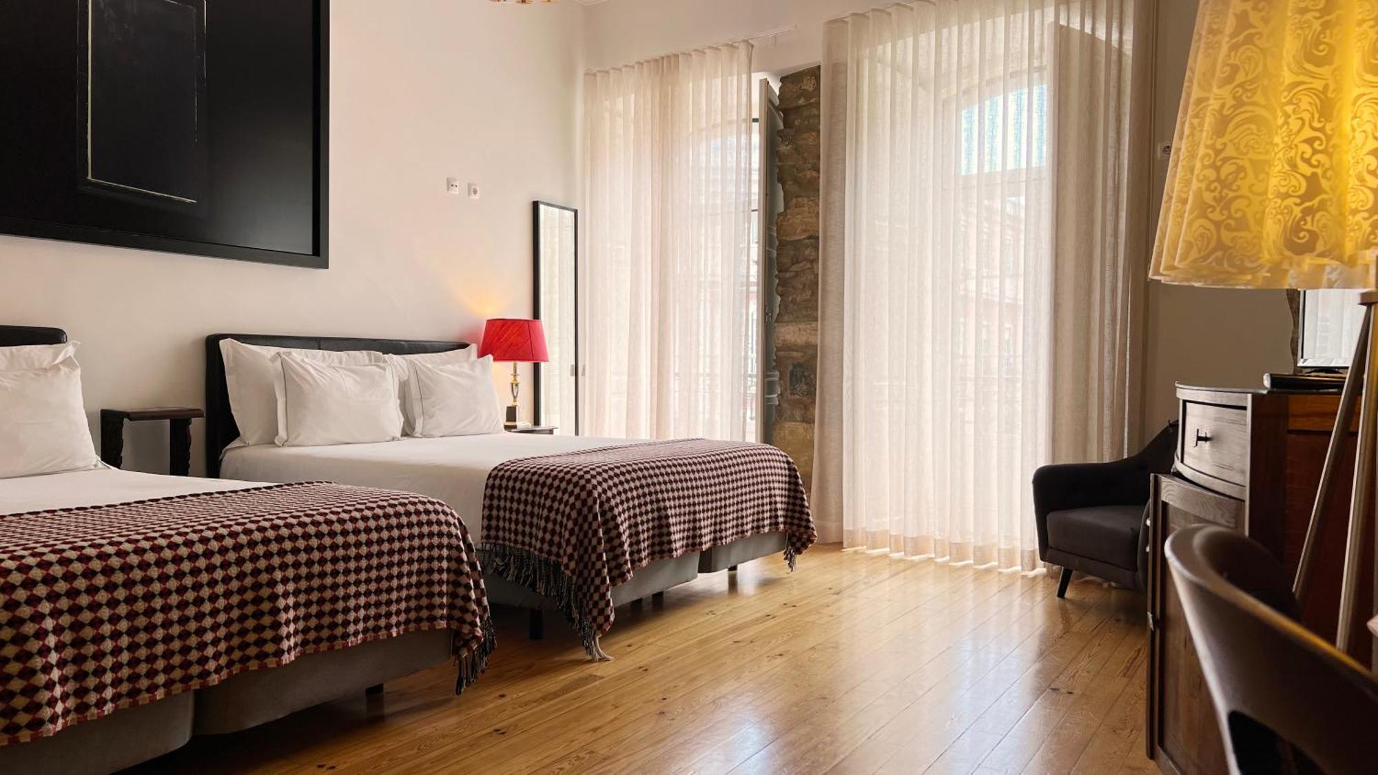 Guest house Casa Do Bairro By Shiadu