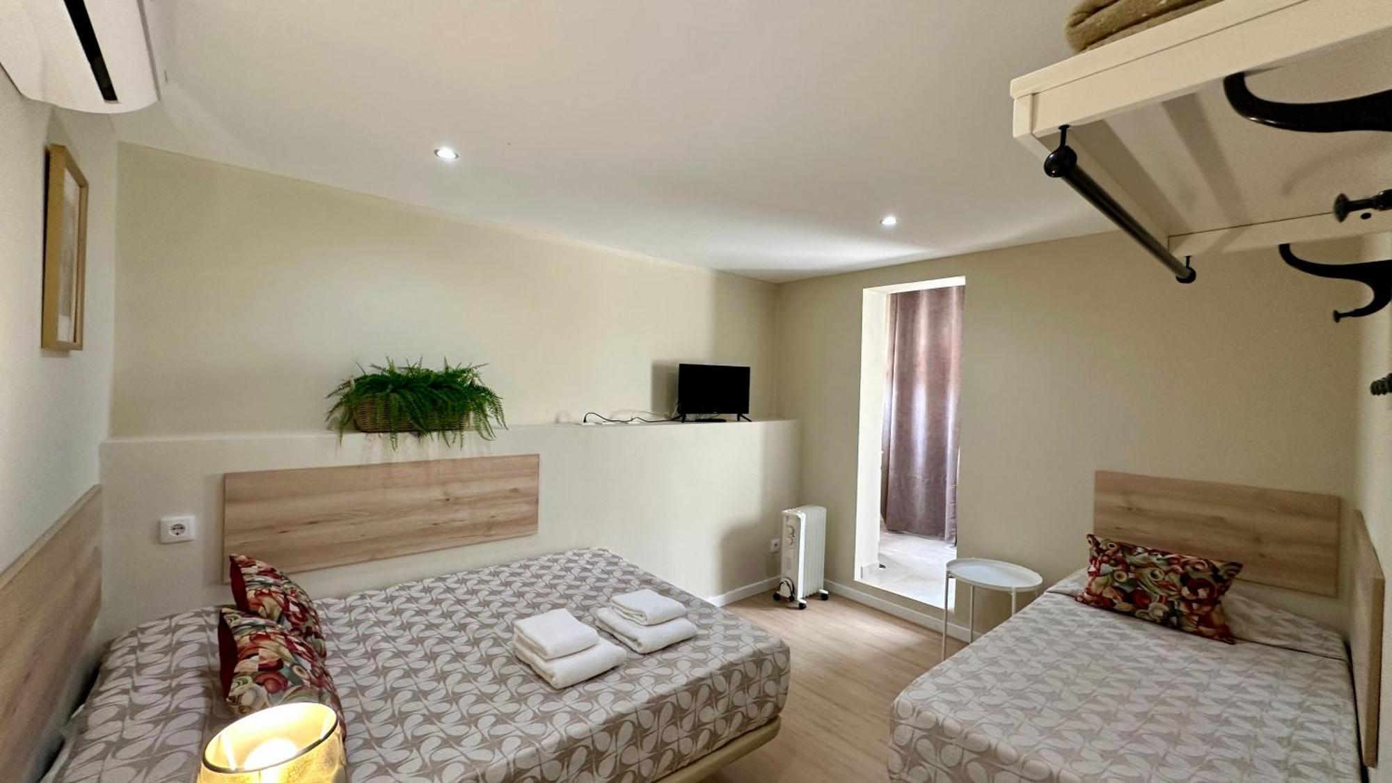 Residencial Duque De Saldanha Guest house Lisbon