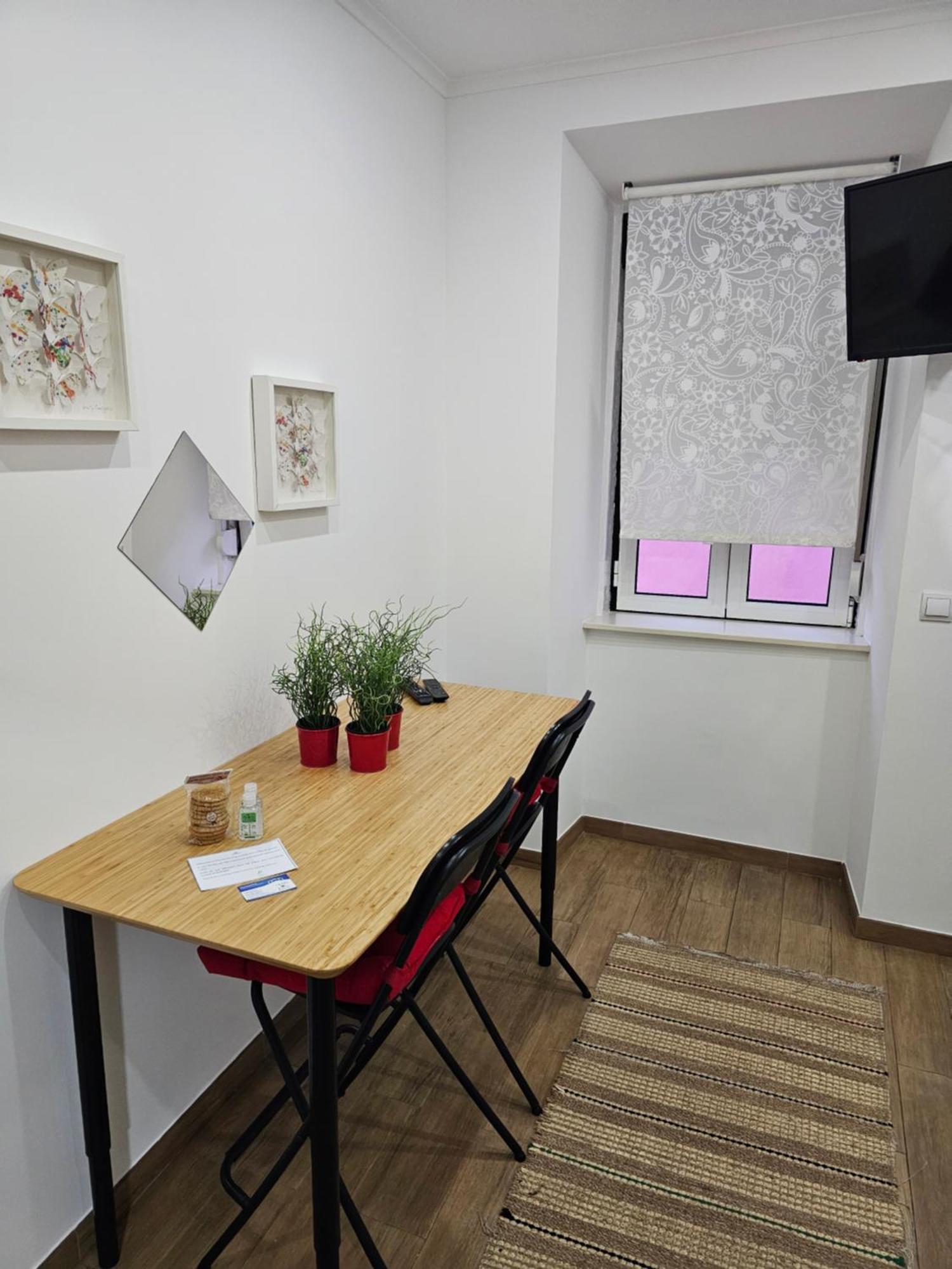 Queiros, 6 Apartment *