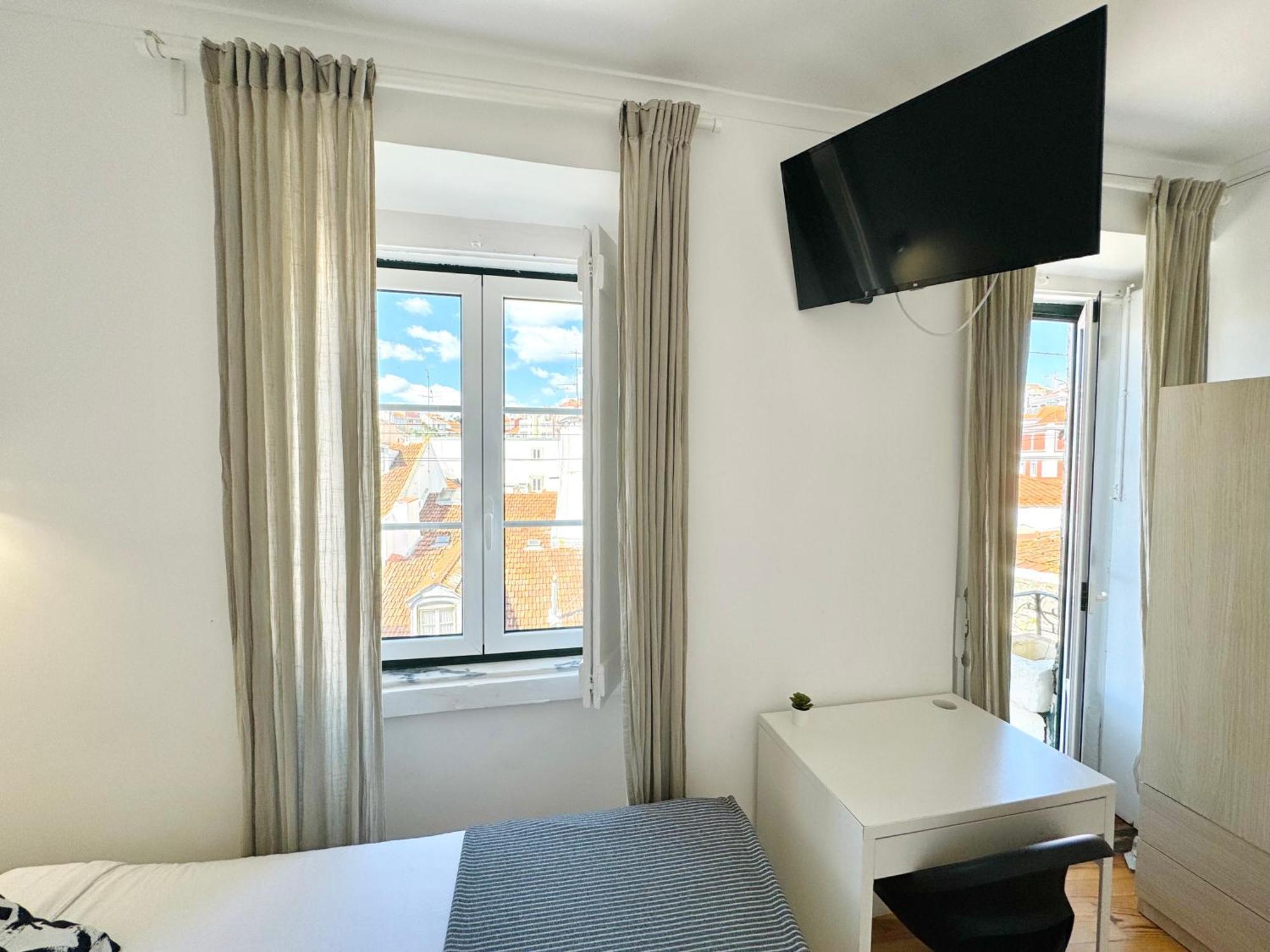 Solmar House Homestay Lisbon