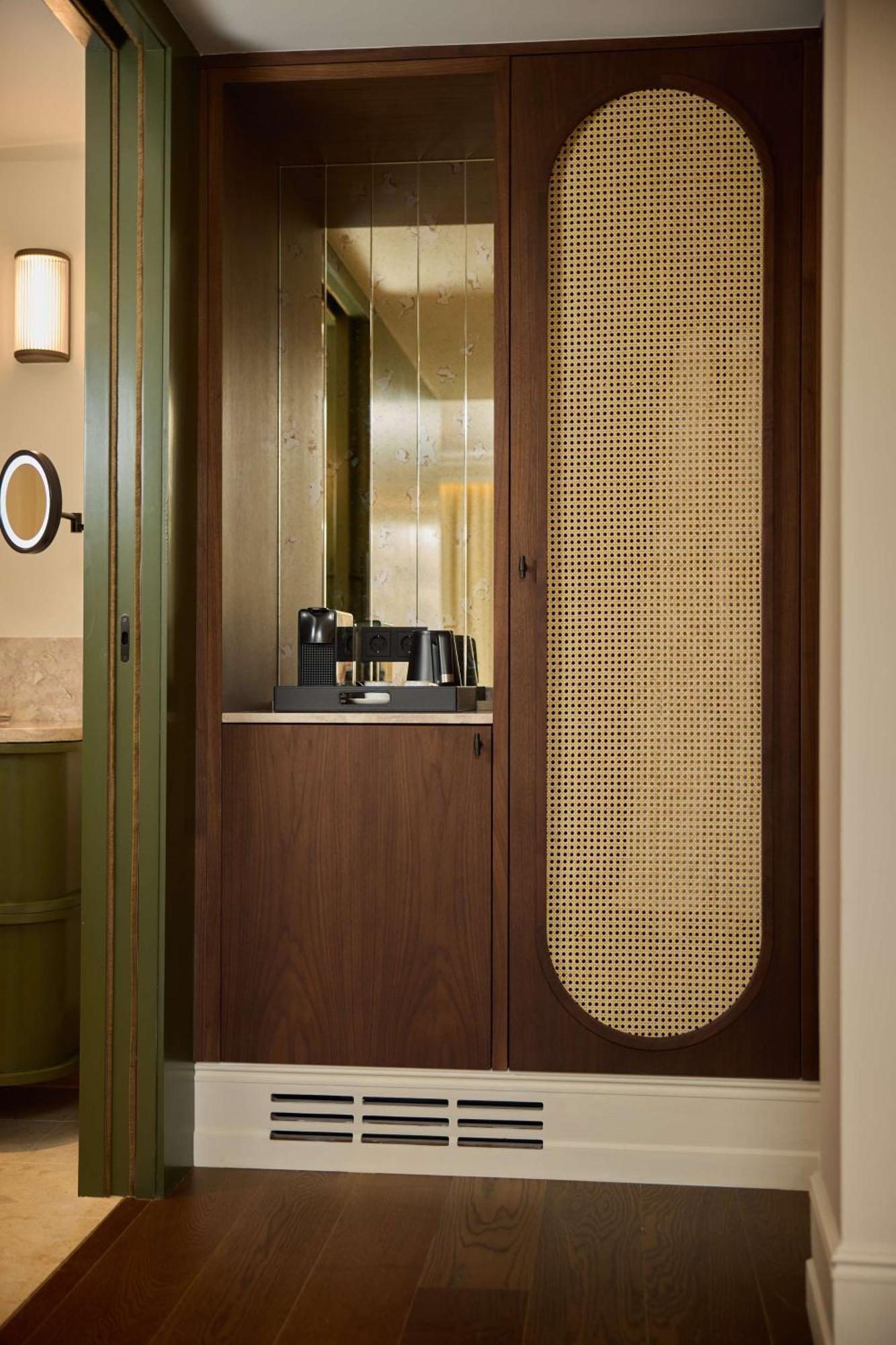 Duo Lisbon, Curio Collection By Hilton Hotel