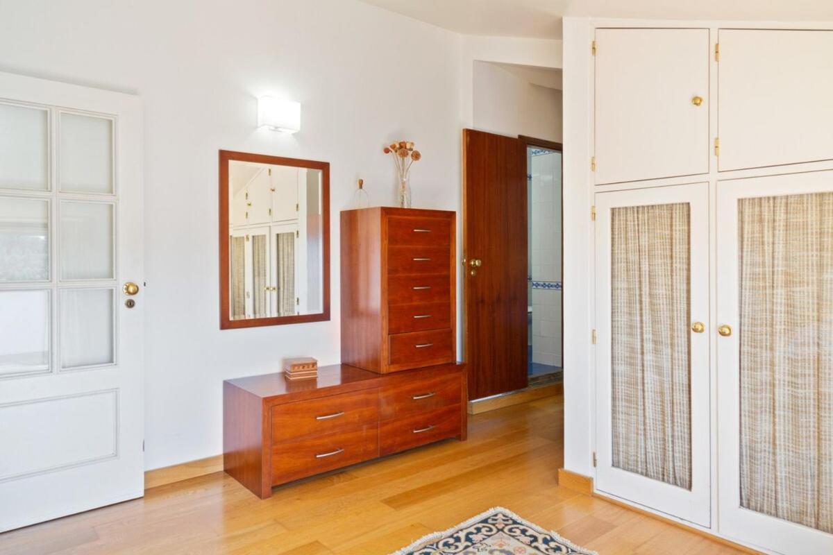 Lovely 2 Bedroom With Terrace In Cascais Apartment Lisbon