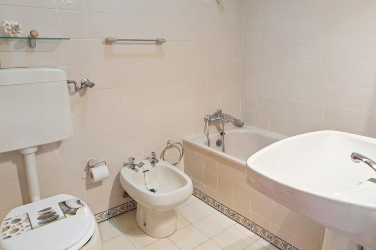 Apartment Lovely 2 Bedroom With Terrace In Cascais