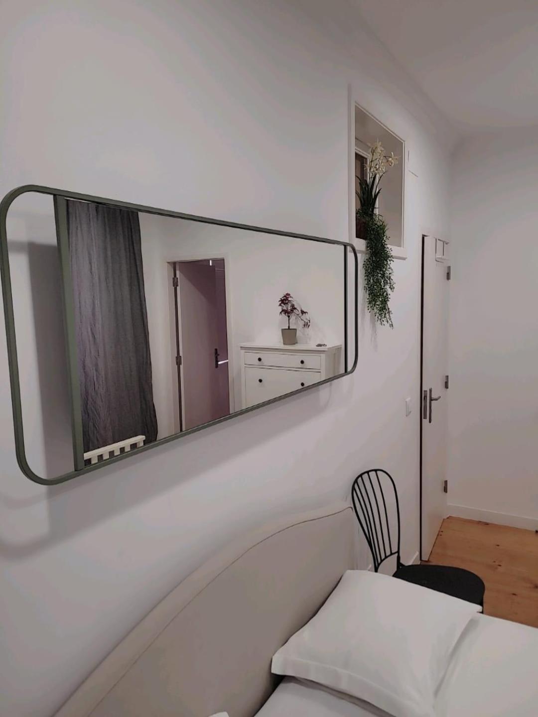 Quarto em Acomodações Particulares Varanda Privada Iroom Lisboa
