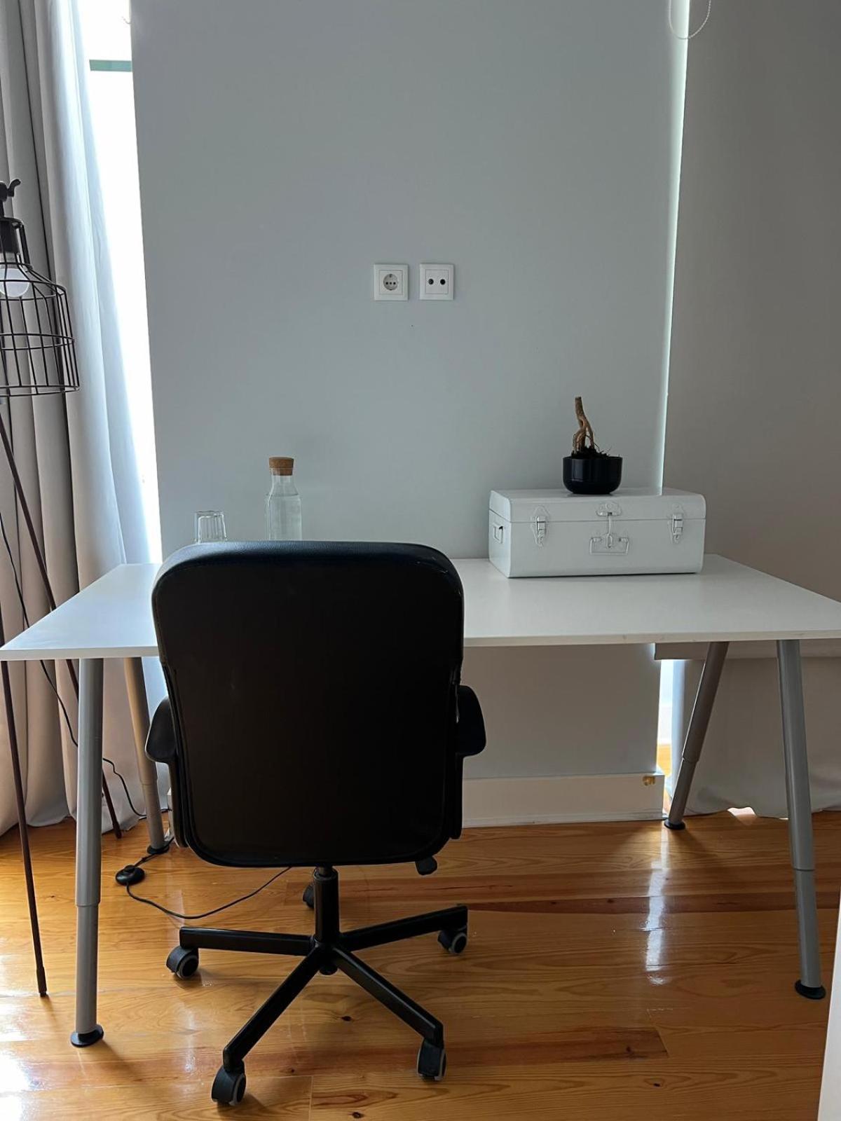 Homestay No Chiado Baixa De - Em Apartamento Partilhado Lisbon