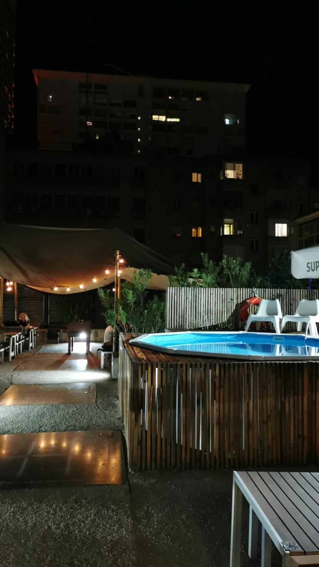 Hostel Wot Nomad *