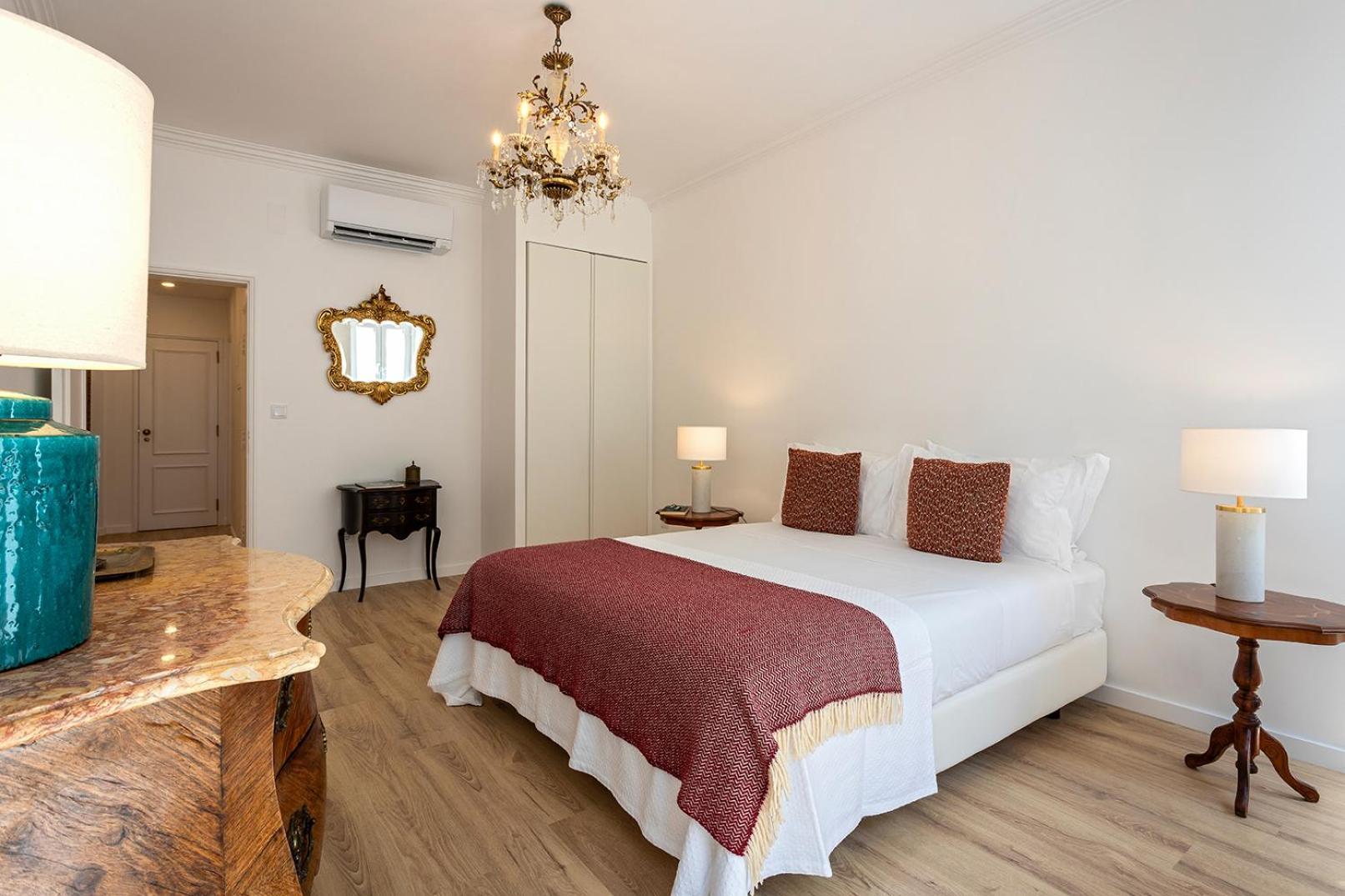 54 Santa Catarina Apartments *