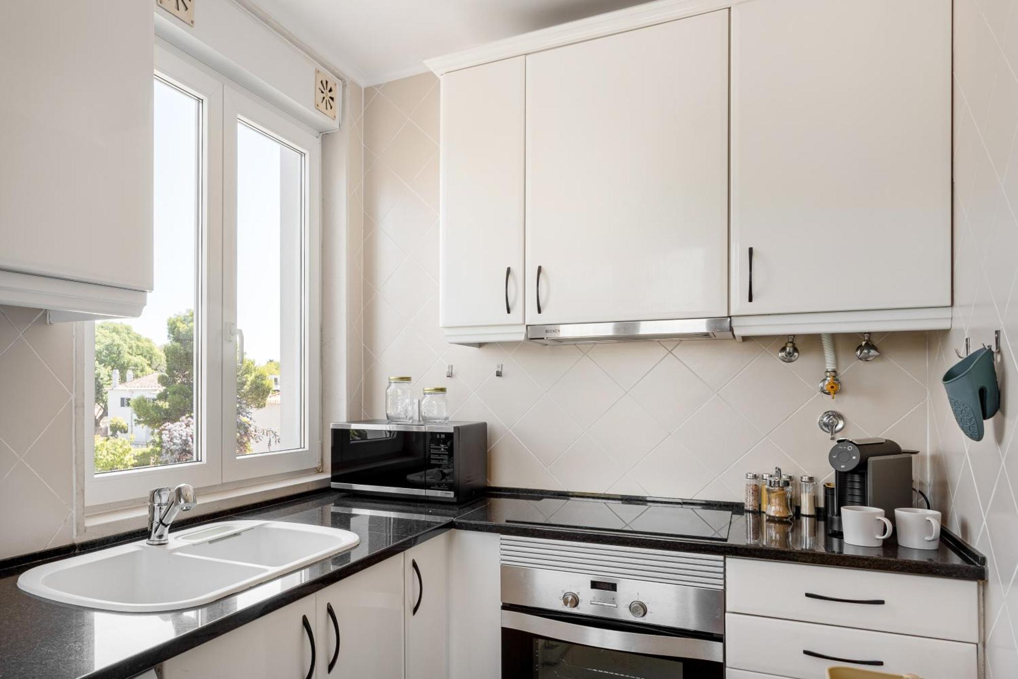 Executive Riverside Apartment Lisbon