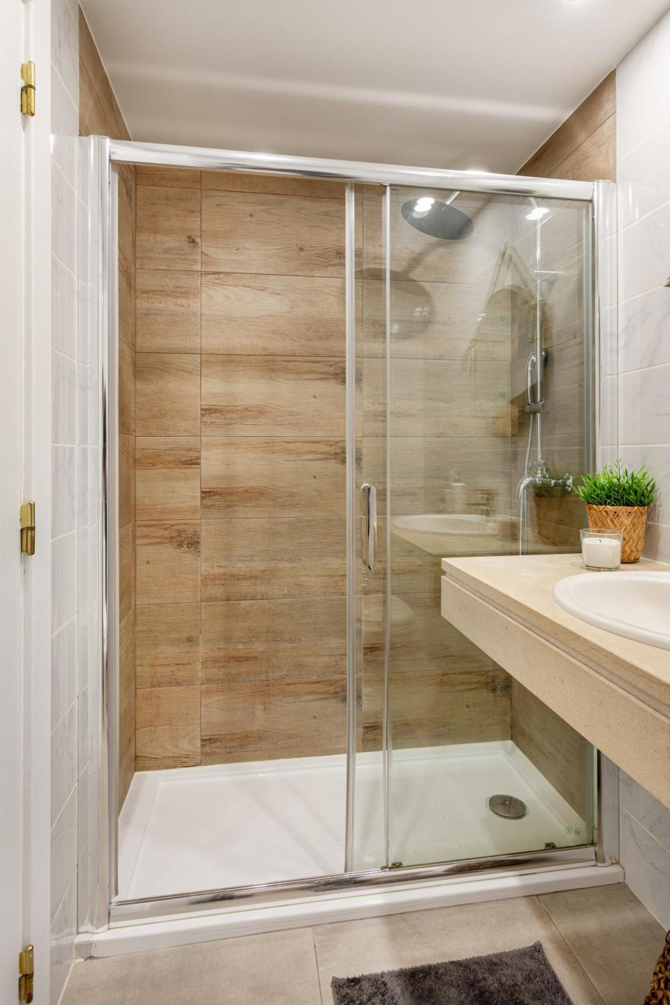 Apartment Executive Riverside