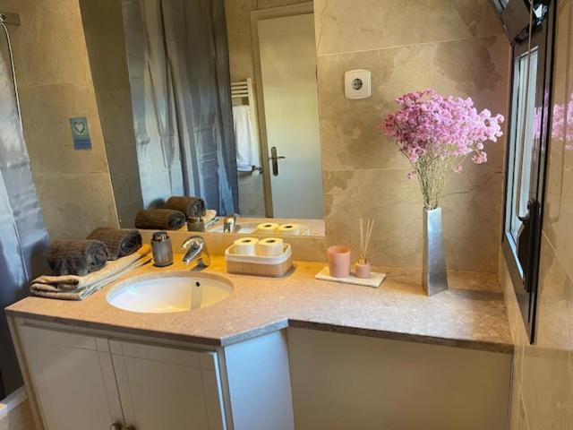 Besthomestay- Lisbon- Garden, Pool & Garage Lisbon