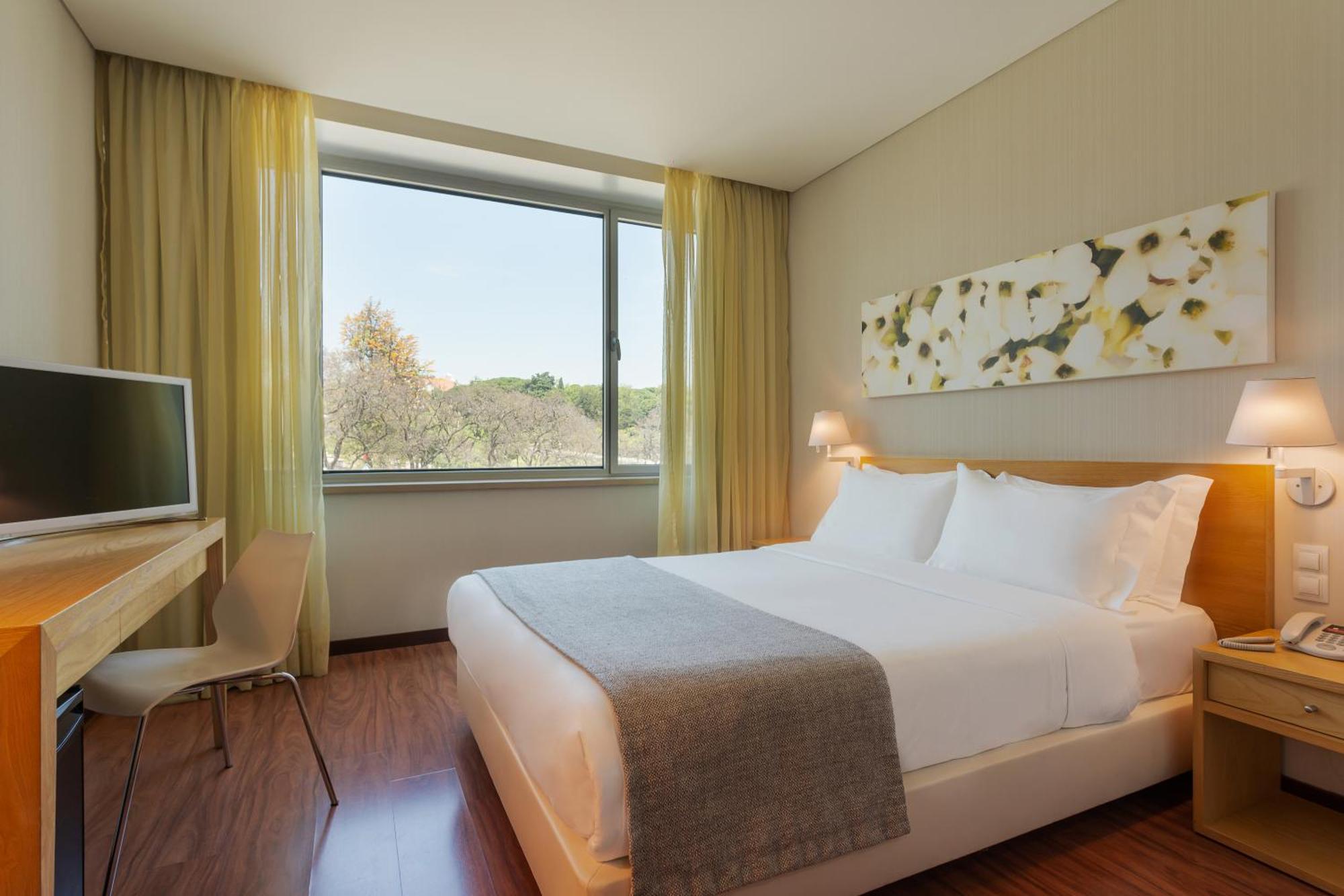 Hf Fenix Garden Hotel 3*