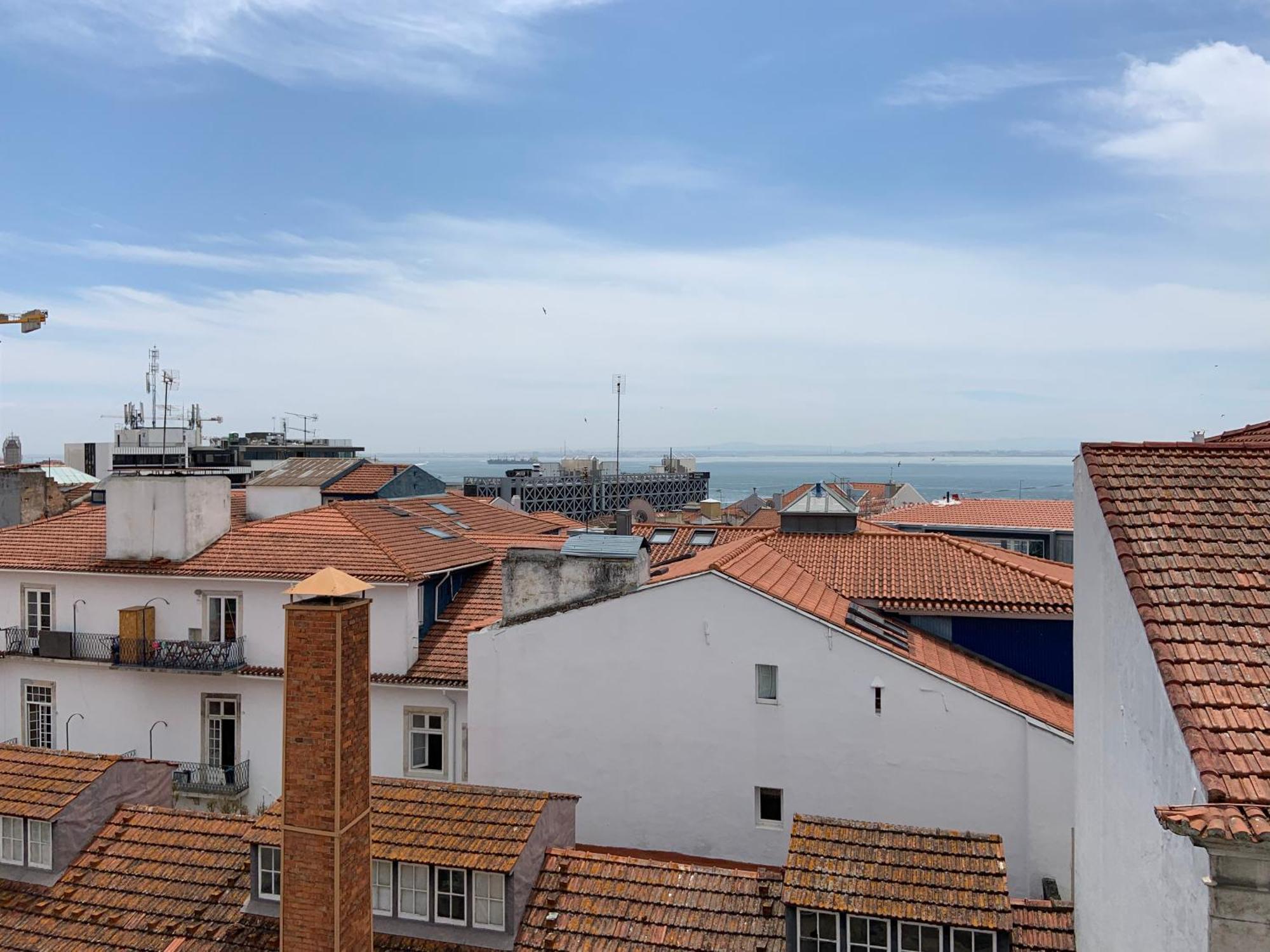 As A Local! Santos Historical Iv Lisbon