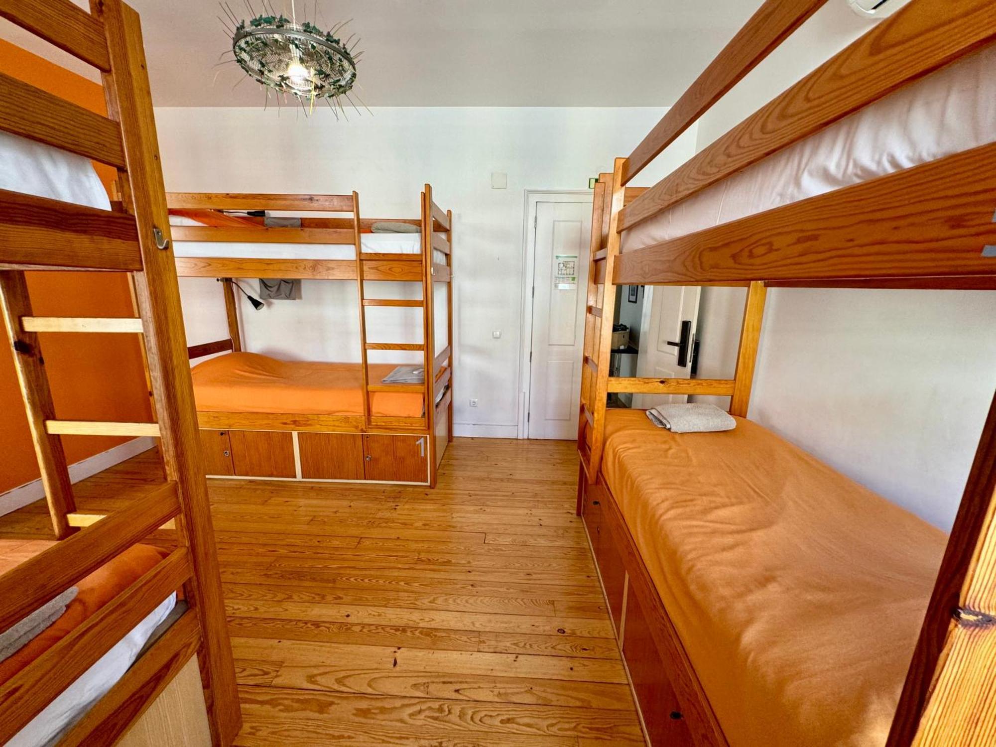Lounge Hostel *