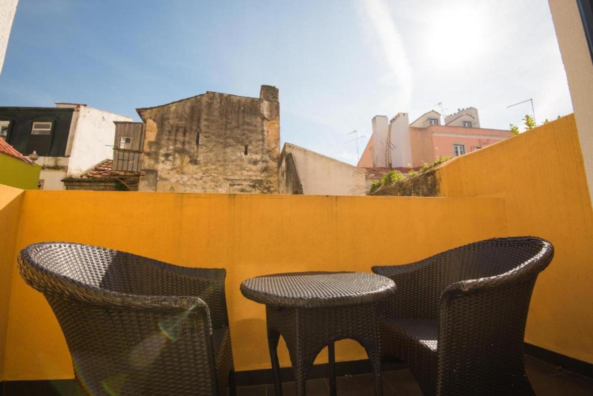 Apartment Madragoa Hideout Lisbon