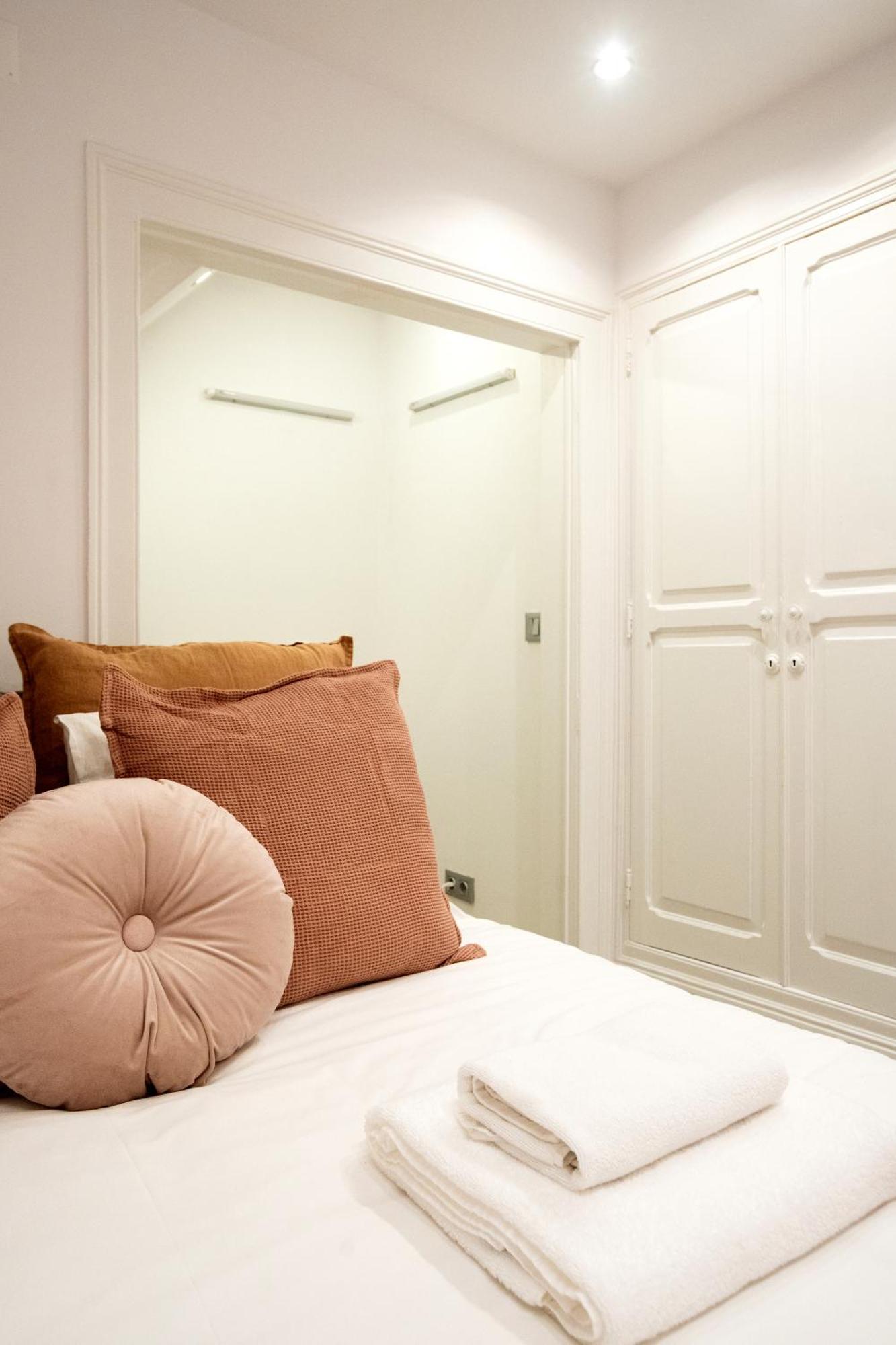 Chic 1bed Retreat In Bairro Alto * Lisbon