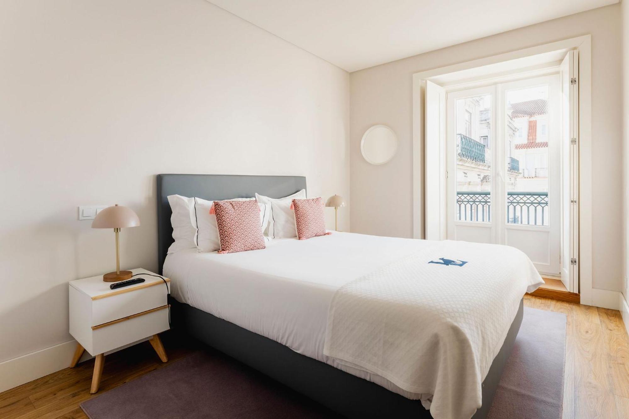 Chiado Square Apartments | Lisbon Best Apartments