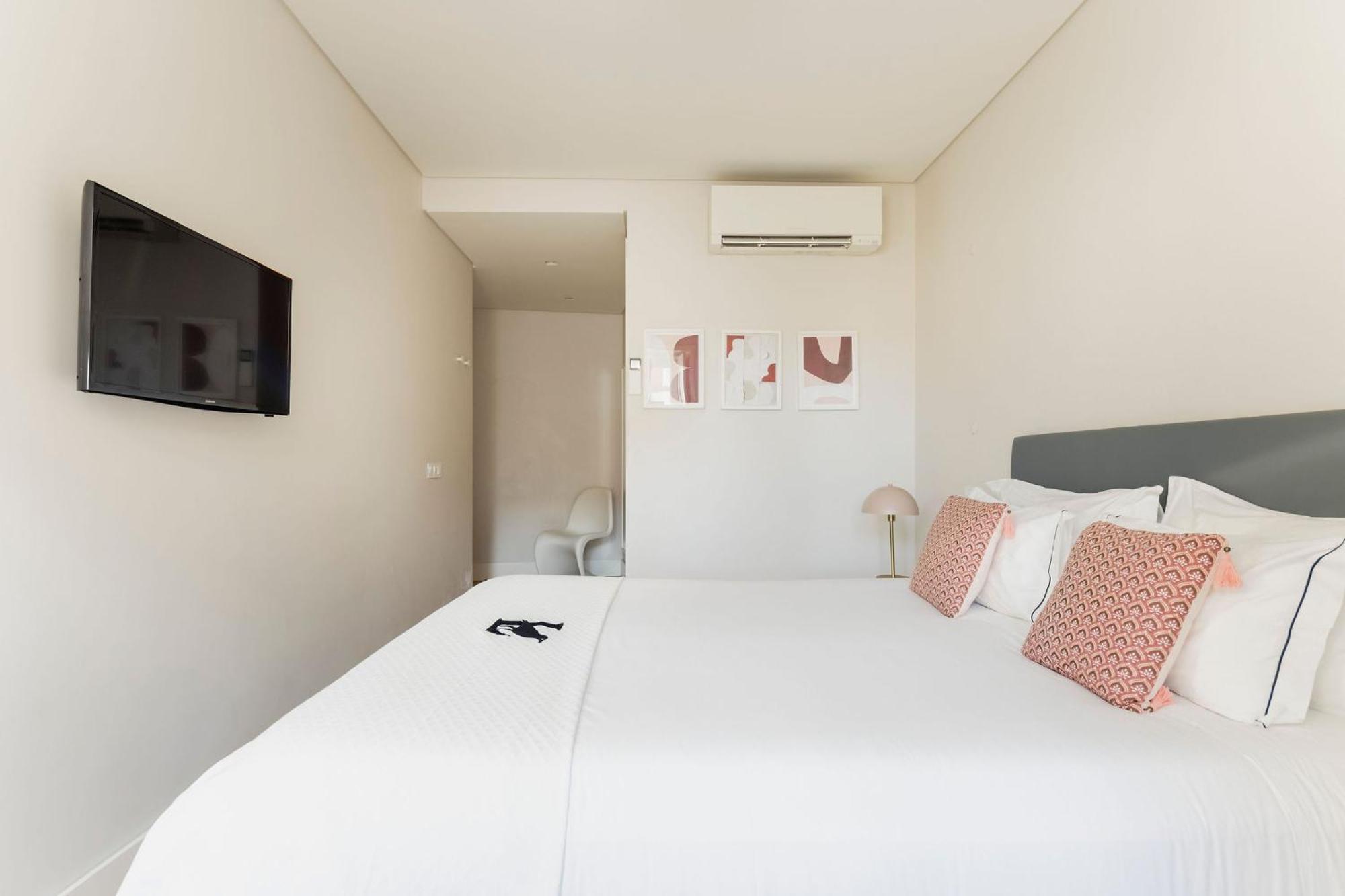 Apartment Chiado Square Apartments | Lisbon Best Apartments *