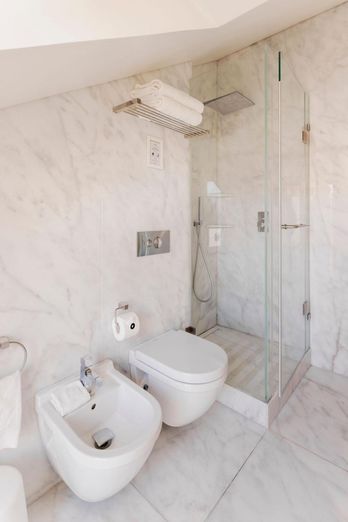 Chiado Square Apartments | Lisbon Best Apartments *
