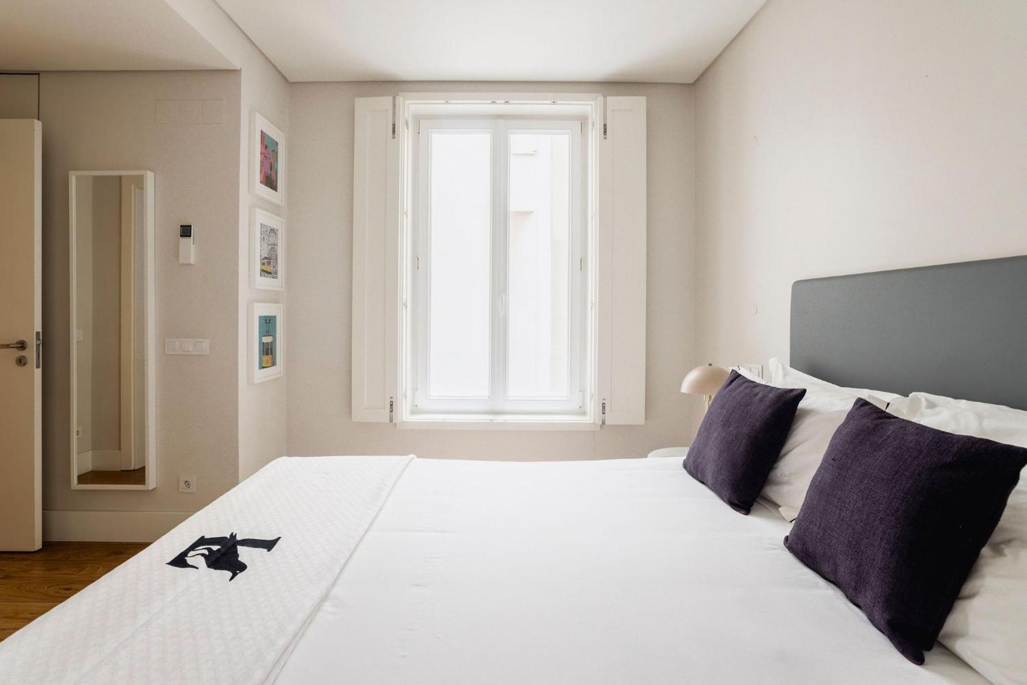Chiado Square Apartments | Lisbon Best Apartments *