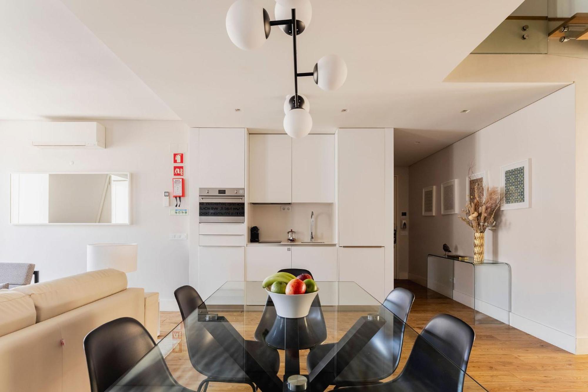 Chiado Square Apartments | Lisbon Best Apartments *