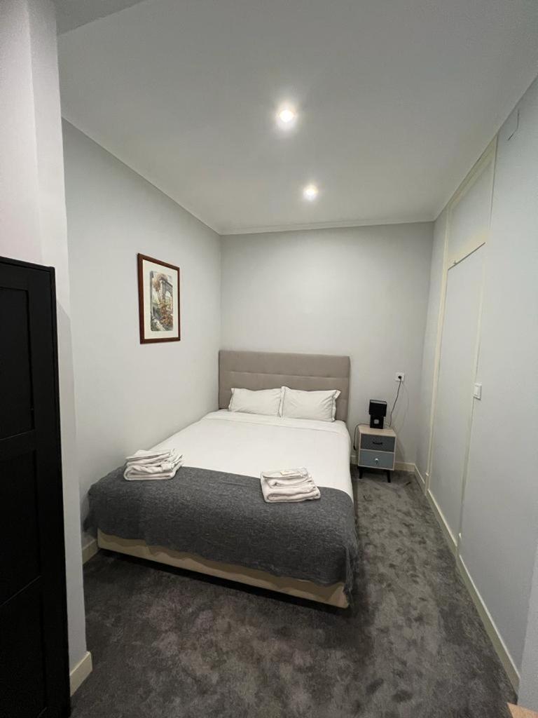 Sb Family Host Homestay Lisbon