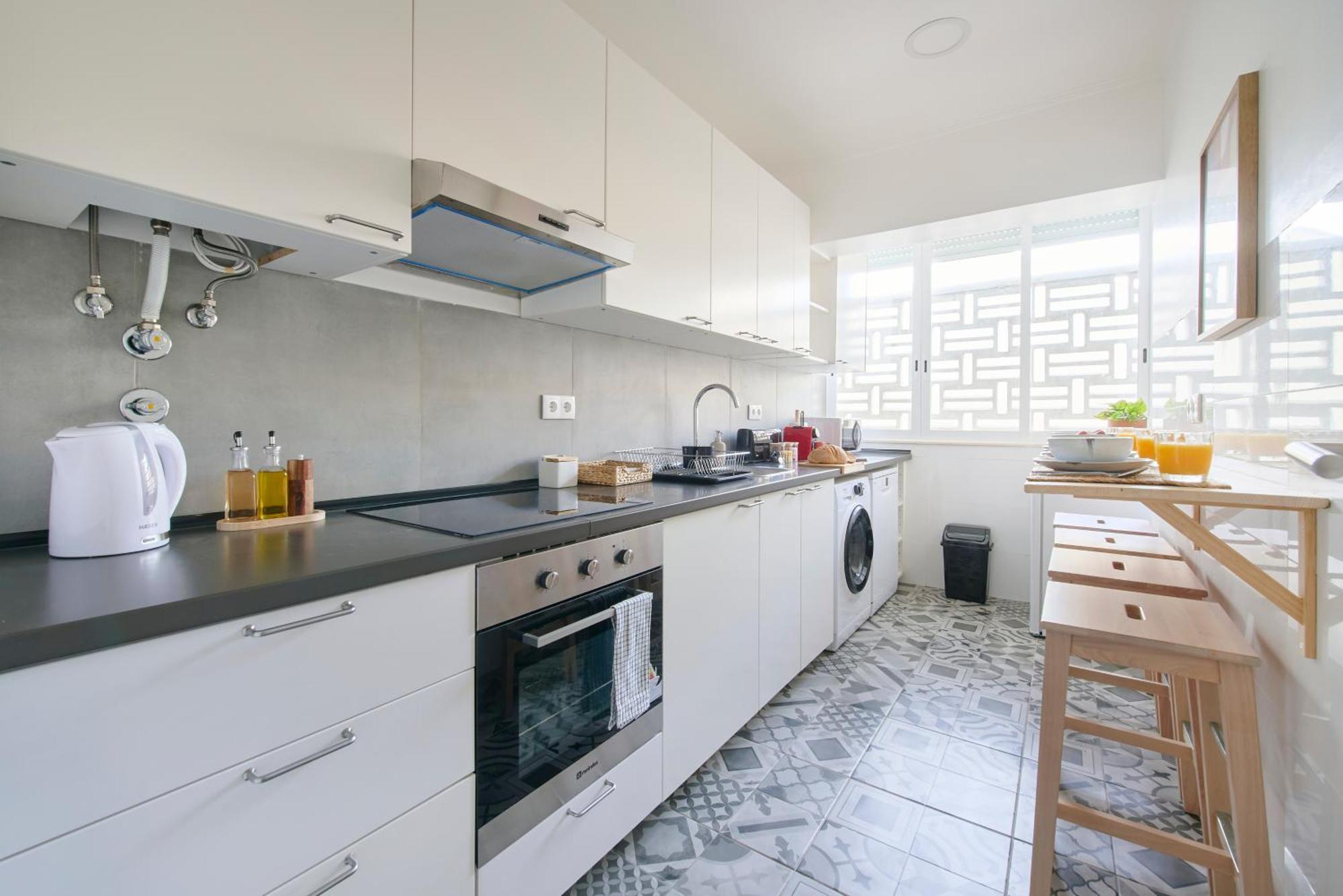 Charming Graca Flat W Balcony, By Timecooler Lisbon