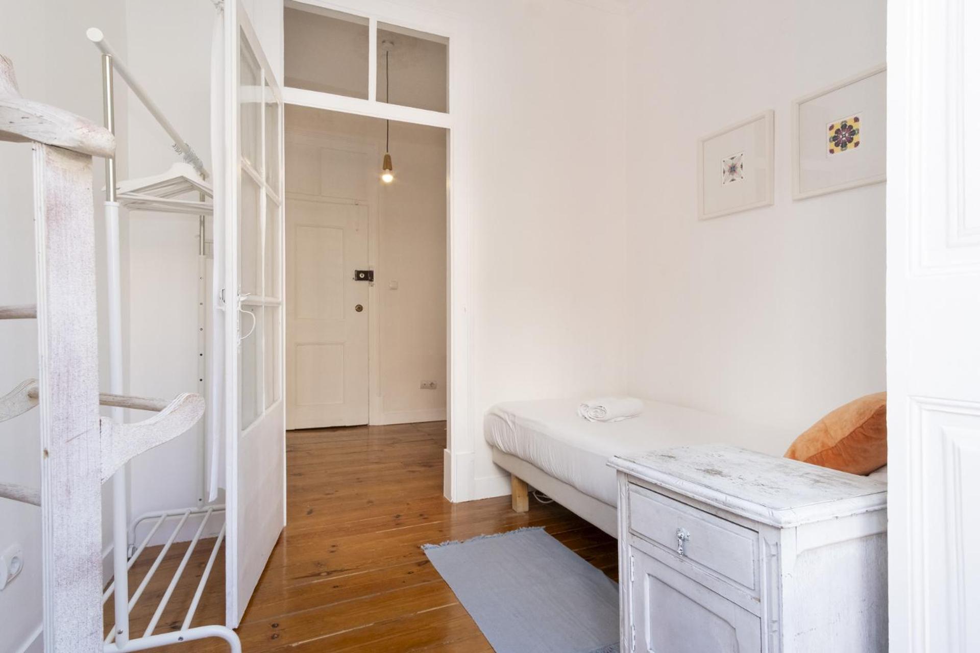 Apartment In Center With A Terrace, 317 Lisbon
