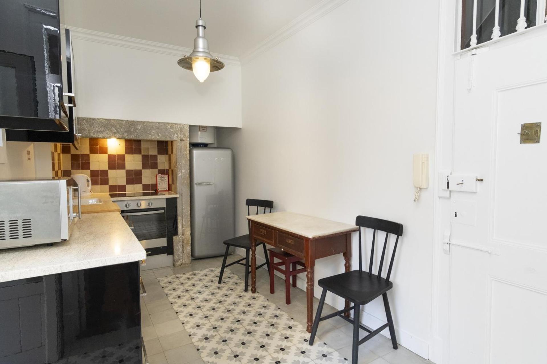 In Center With A Terrace, 317 Lisbon