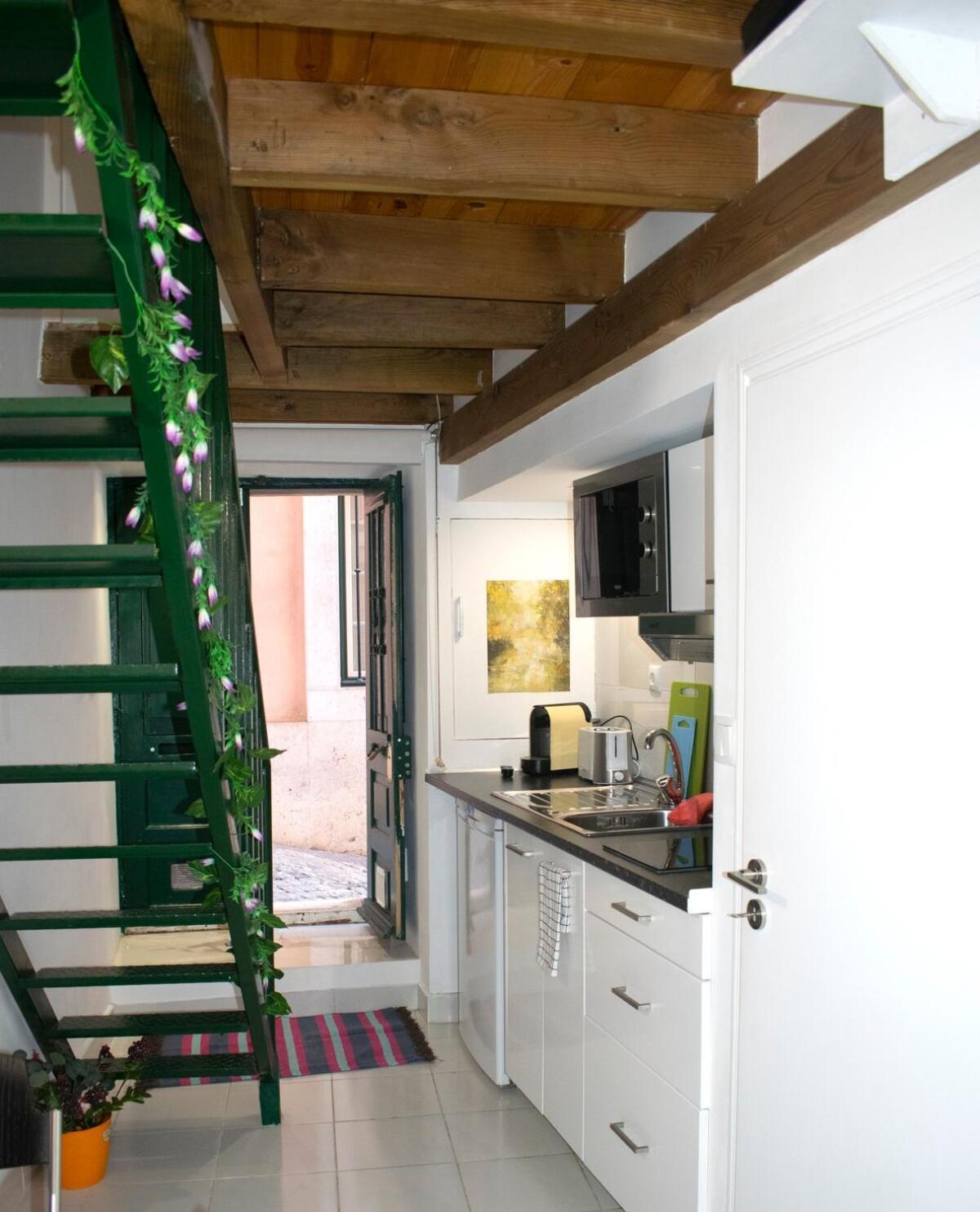 Alfama 51 Duplex In The Heart Of Alfama * Lisbon