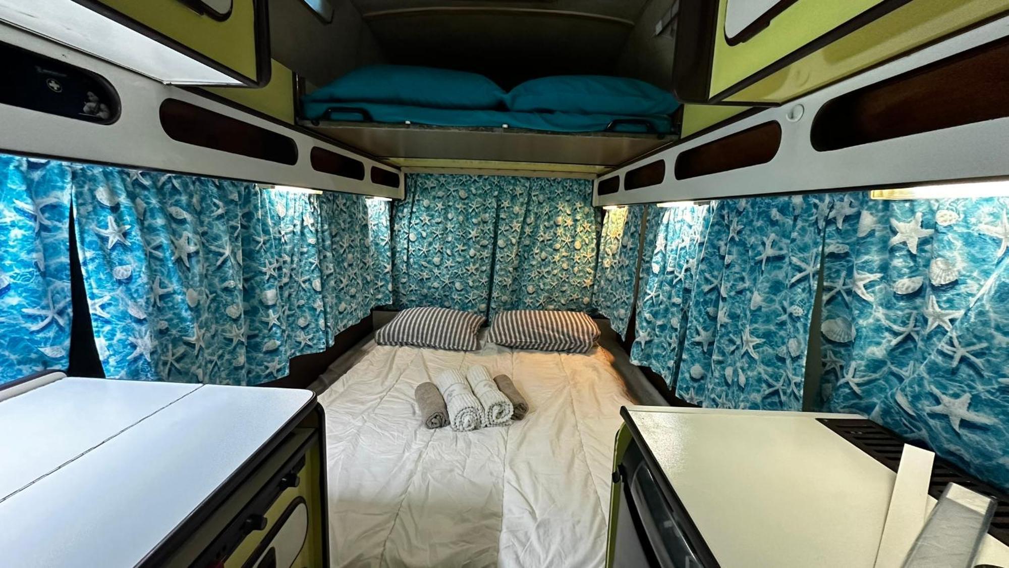 Campervan Sally Luxury tent *