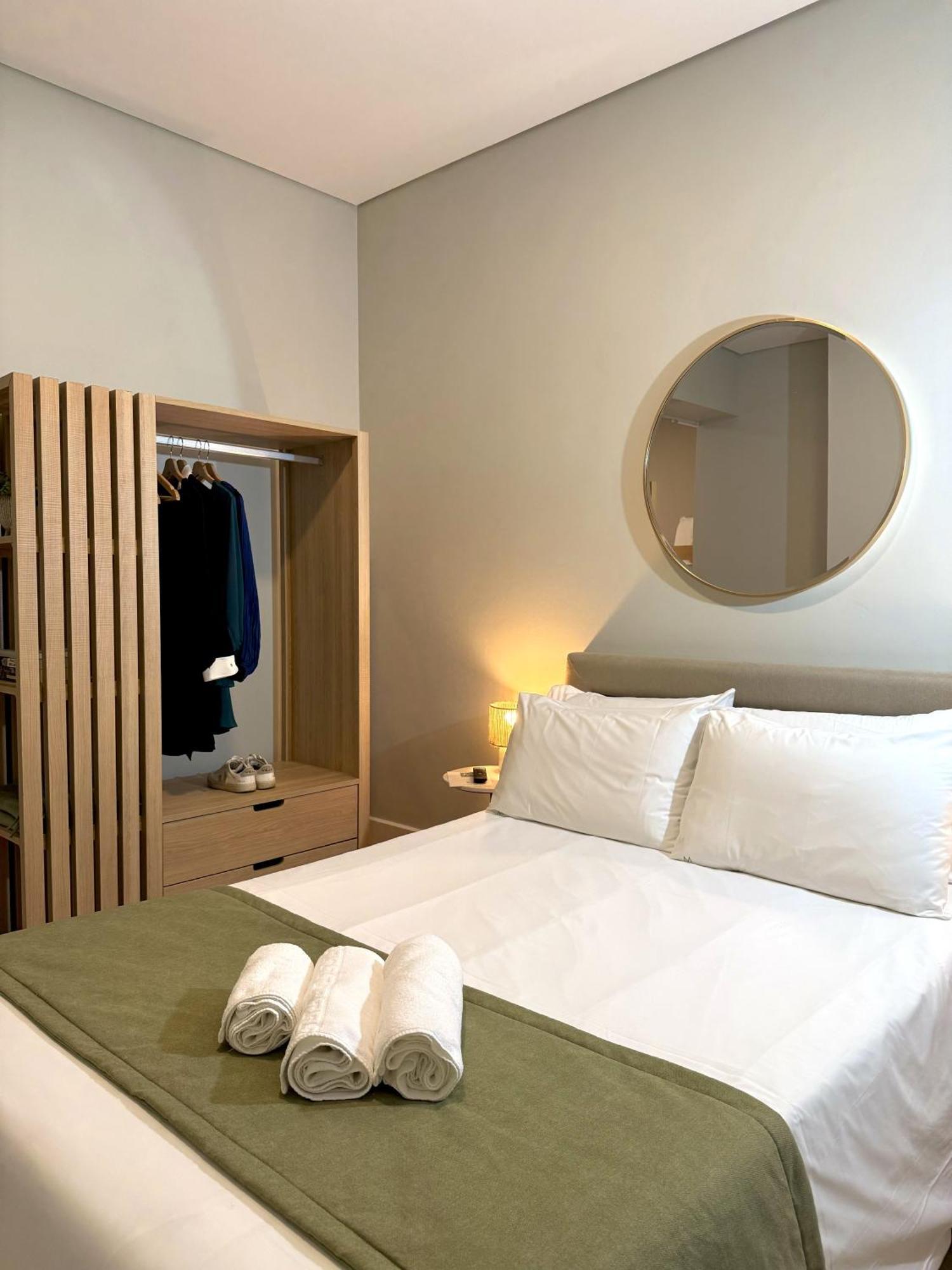 Metropolitan Living - Janelas Verdes Apartment *