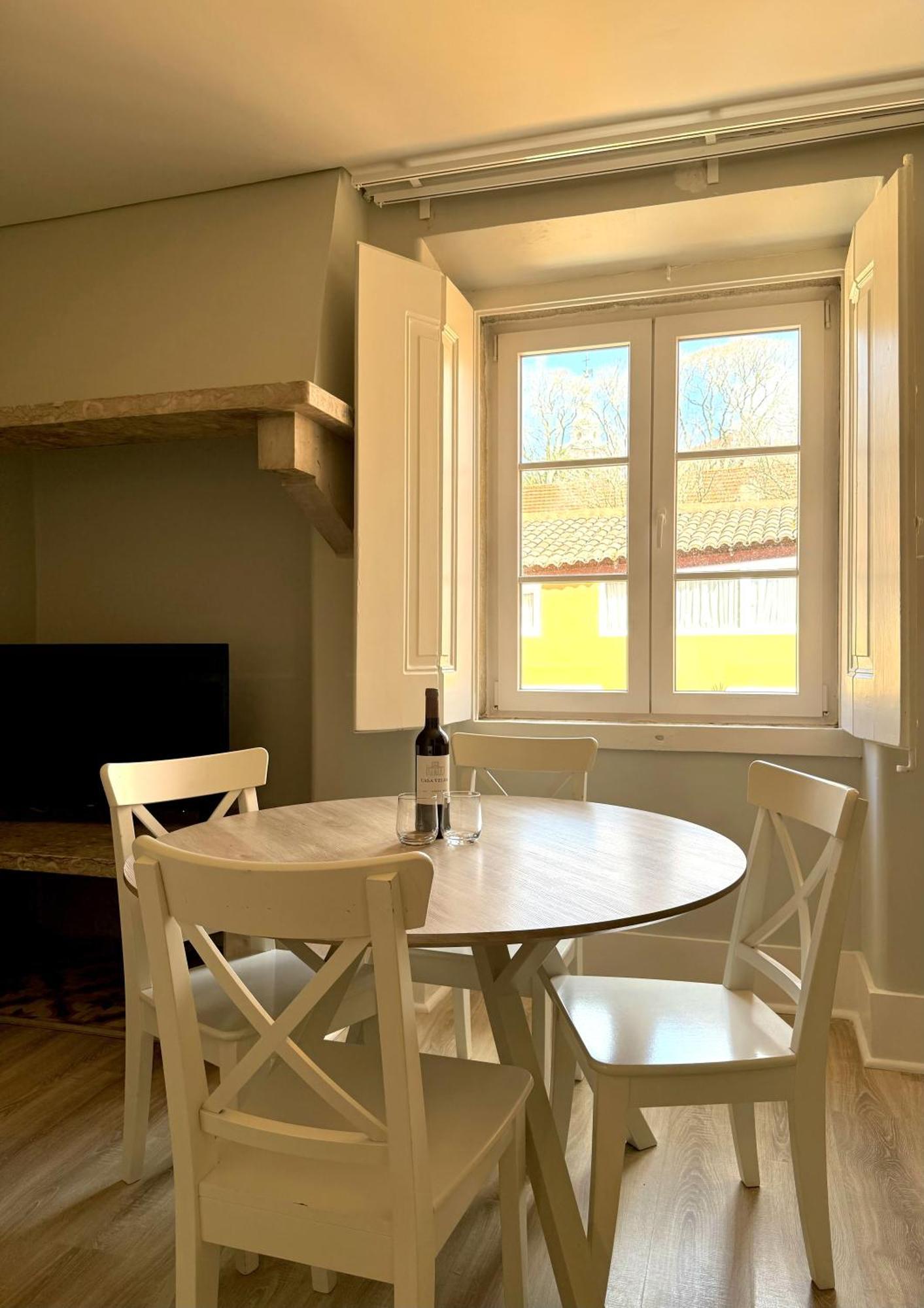 Apartment Metropolitan Living - Janelas Verdes Lisbon