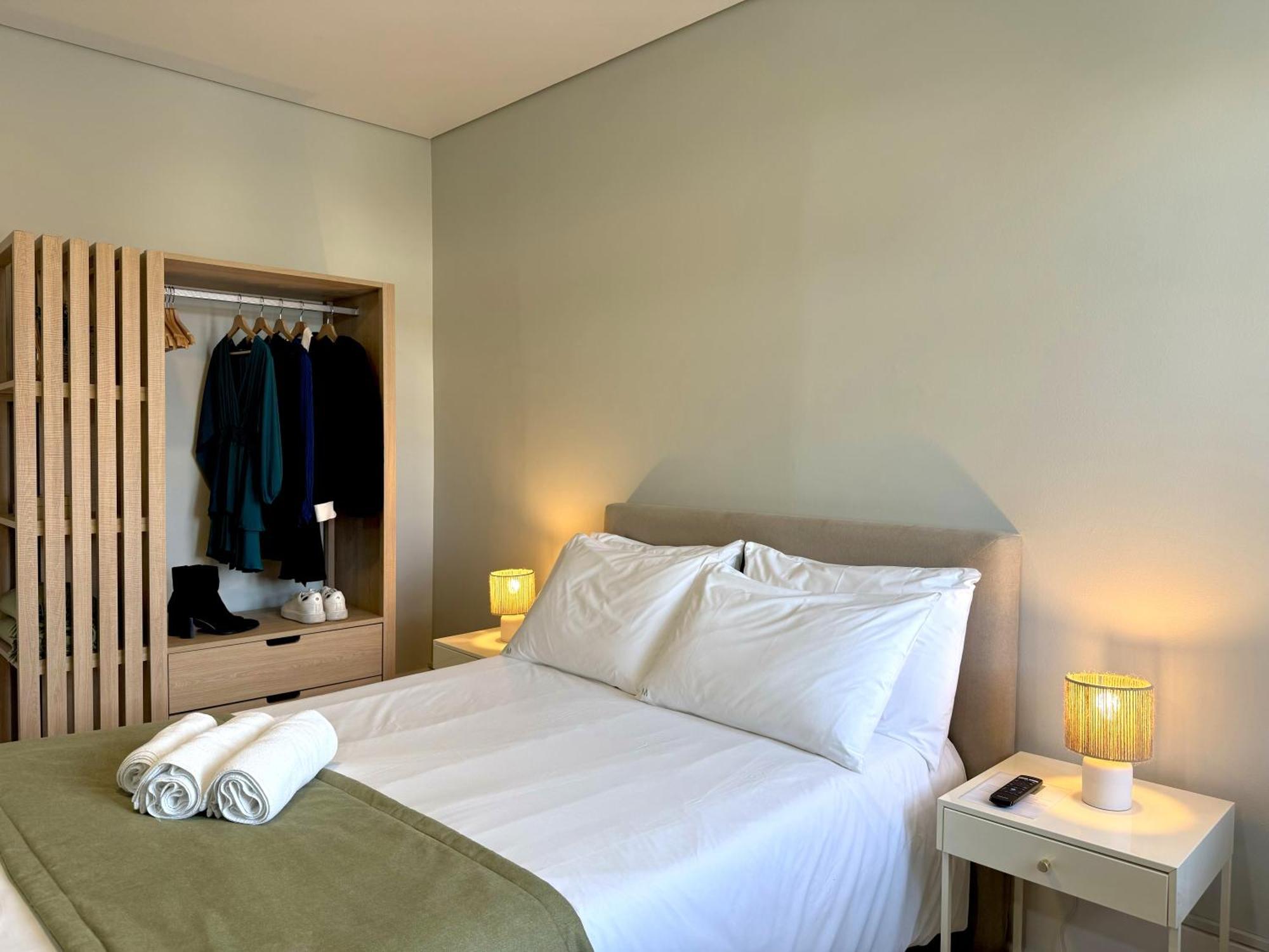 Metropolitan Living - Janelas Verdes * Lisbon