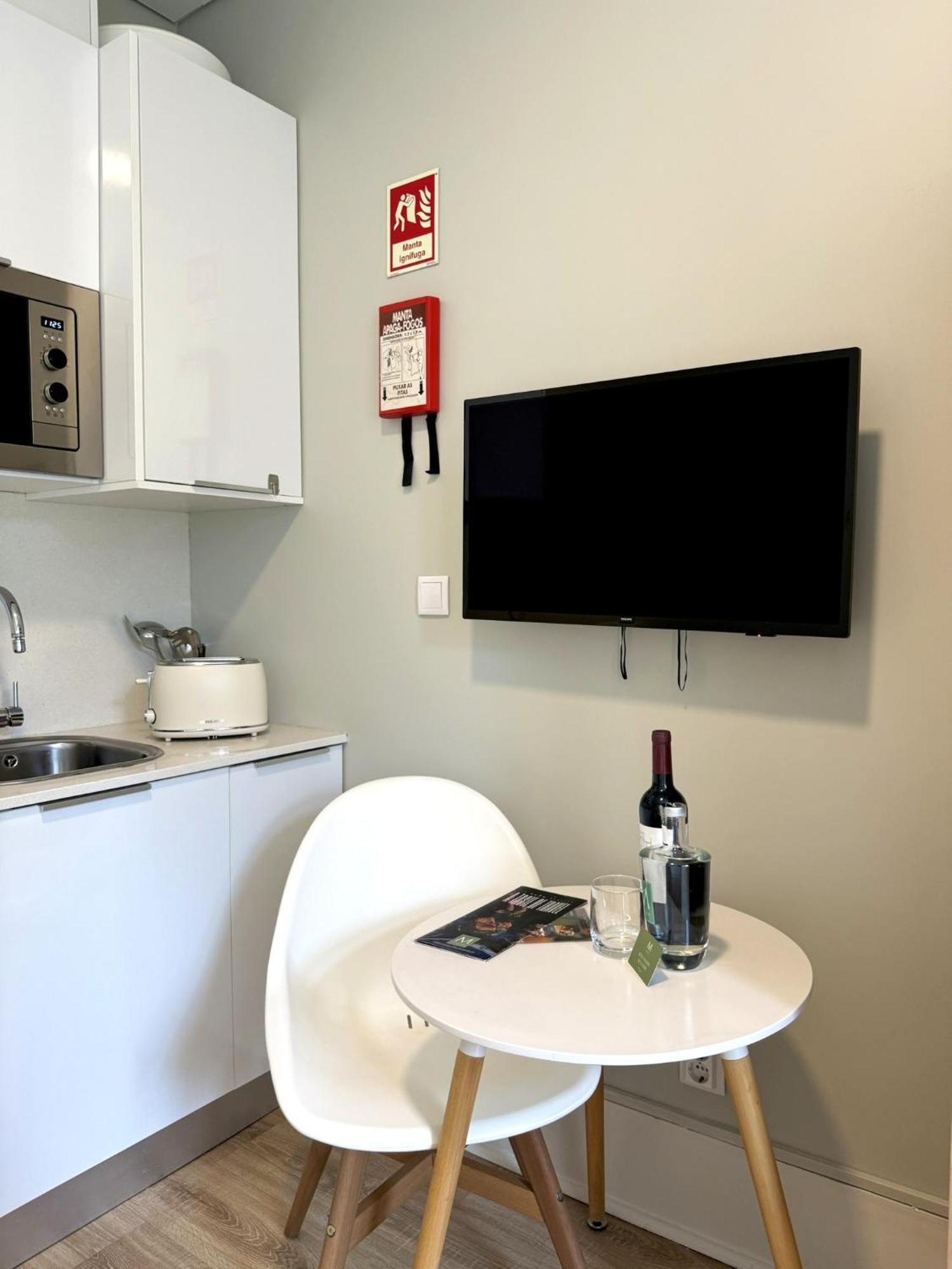 Metropolitan Living - Janelas Verdes Apartment *