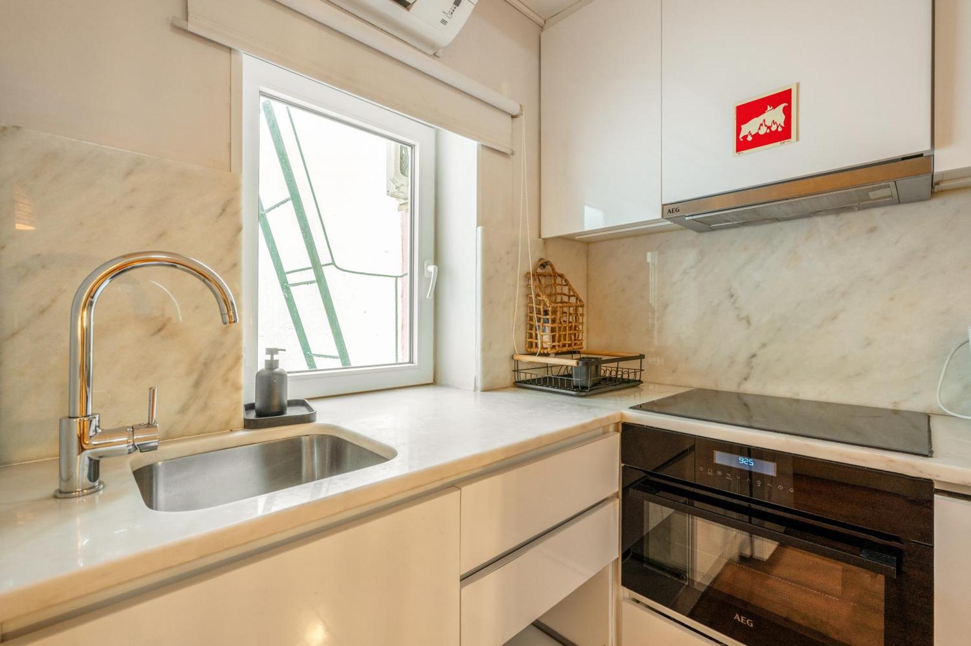 Bmyguest - Inner Bairro Alto Apartment